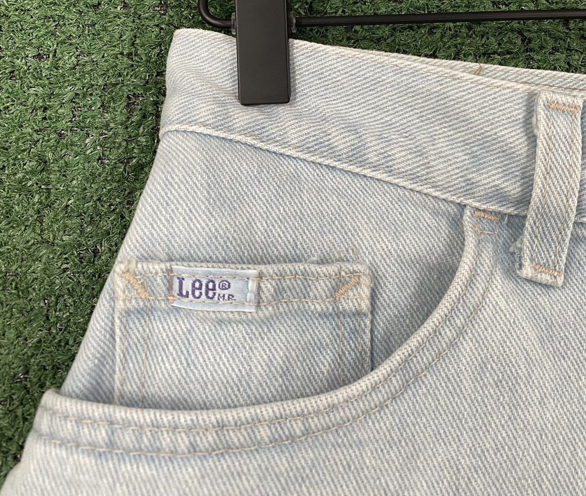 Lee Vintage 80’s Lee Light Wash Jean Shorts Jorts Women SZ 30” Size 30" / US 8 / IT 44 - 3 Thumbnail