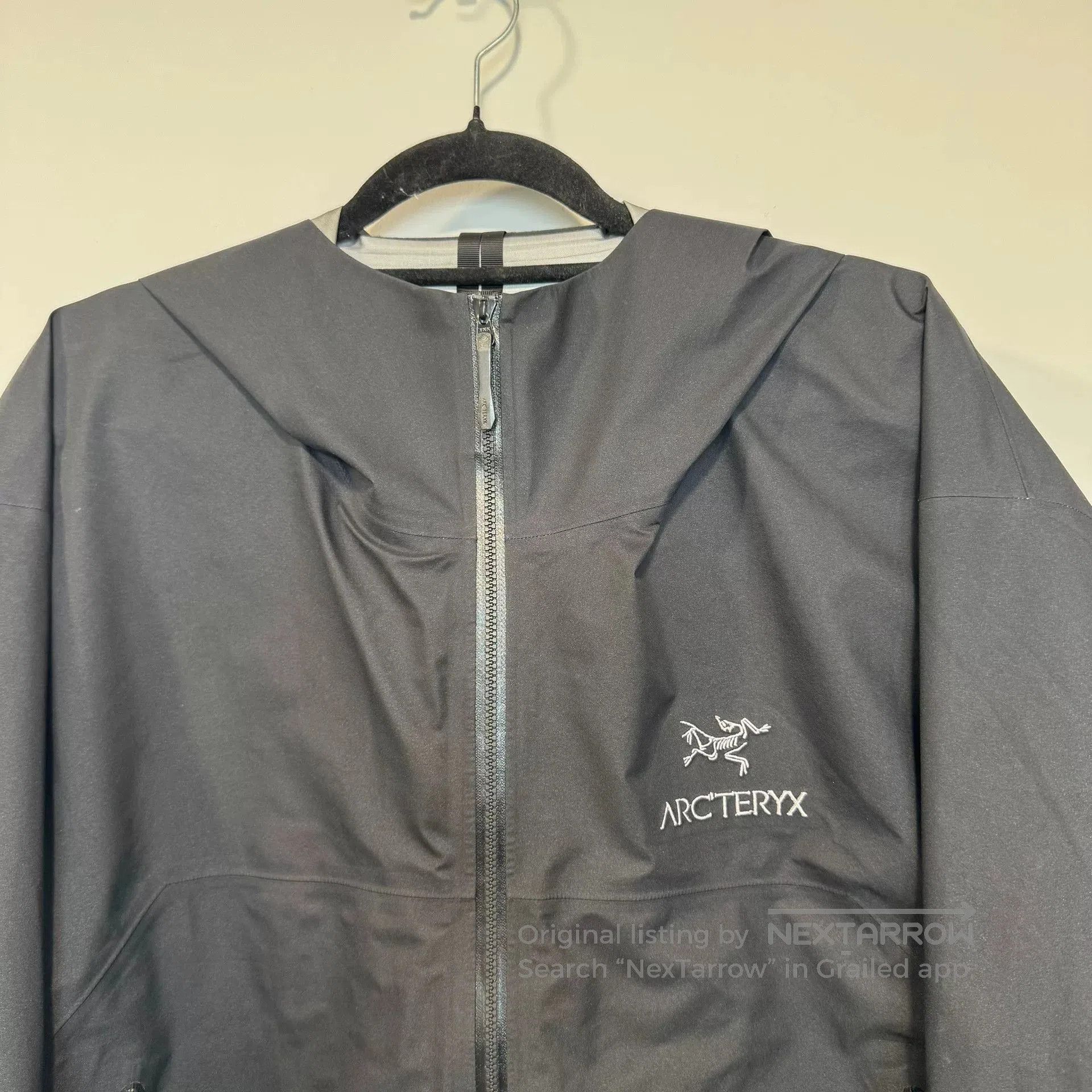 Arc'teryx Arcteryx BETA Jacket in Black Size XL. Size US XL / EU 56 / 4 - 2 Thumbnail