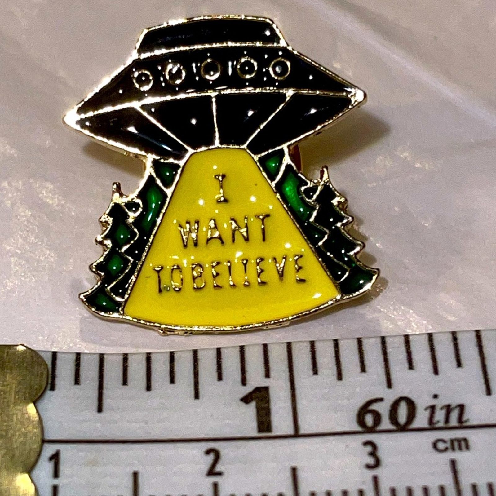 Other I Want to Believe Xfiles Aliens Pin Brooch Size ONE SIZE - 1 Preview
