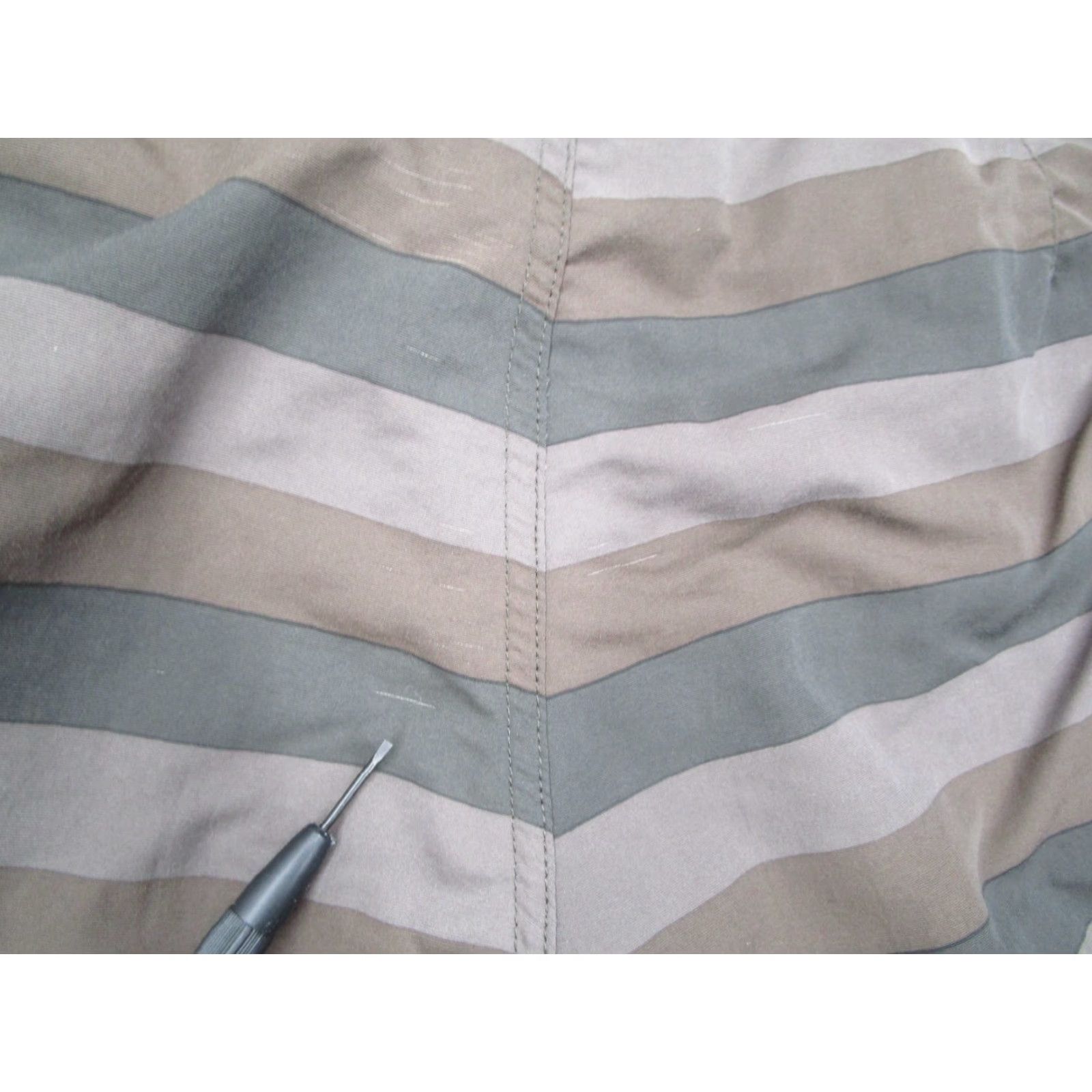 Patagonia Patagonia Mens Brown Striped Bottom Trunks 38 10" Surf Beach Swim Button Fly Drawstring Rear Pocket Nylon 100% Vintage? No Size US 38 / EU 54 - 6 Thumbnail