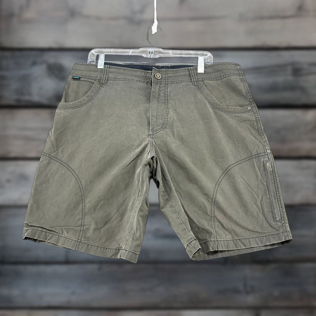 Vintage Kuhl Shorts Mens 36 Green Cargo Pockets Cotton Nylon Canvas Vintage Patina Dye Canvas Cargo Outdoor Relaxed 10in Inseam Mens Regular Pocket Logo Size US 36 / EU 52 - 1 Thumbnail