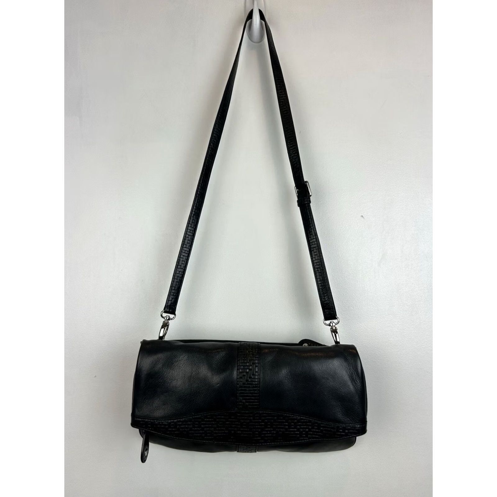 Revenge Levenger Crossbody Bag Leather Black Pebble 13W 8H 3D Women's Medium Folding Adjustable Strap Size ONE SIZE - 3 Thumbnail