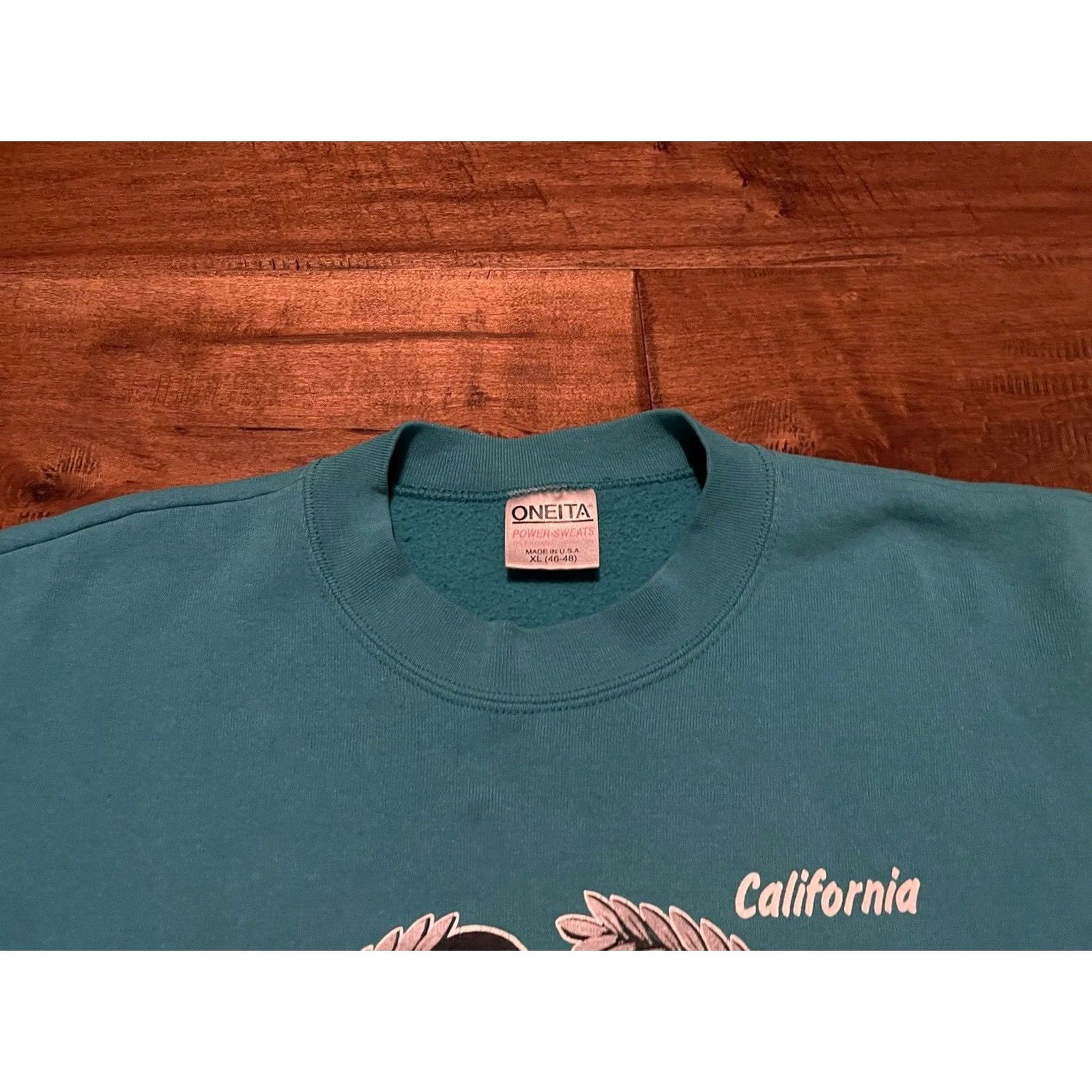 Vintage VINTAGE Mickey Mouse USA California Teal Crewneck Sweatshirt Adult XL Blue Mens Size US XL / EU 56 / 4 - 3 Thumbnail