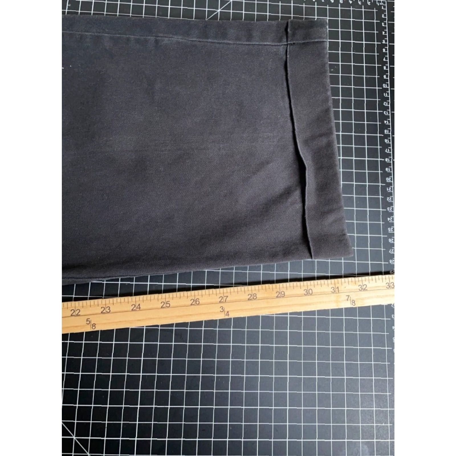 Polo Ralph Lauren VINTAGE Polo Ralph Lauren Chino Pants Men’s 38 x 32 Regular Fit Pleated Cuffed Black Cotton Preppy Size US M / EU 48-50 / 2 - 6 Thumbnail