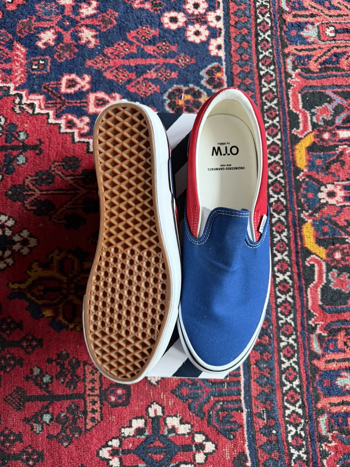 Engineered Garments × Vans OTW Classic Slip-On 98 in Red/Navy Size US 12 / EU 45 - 6 Thumbnail