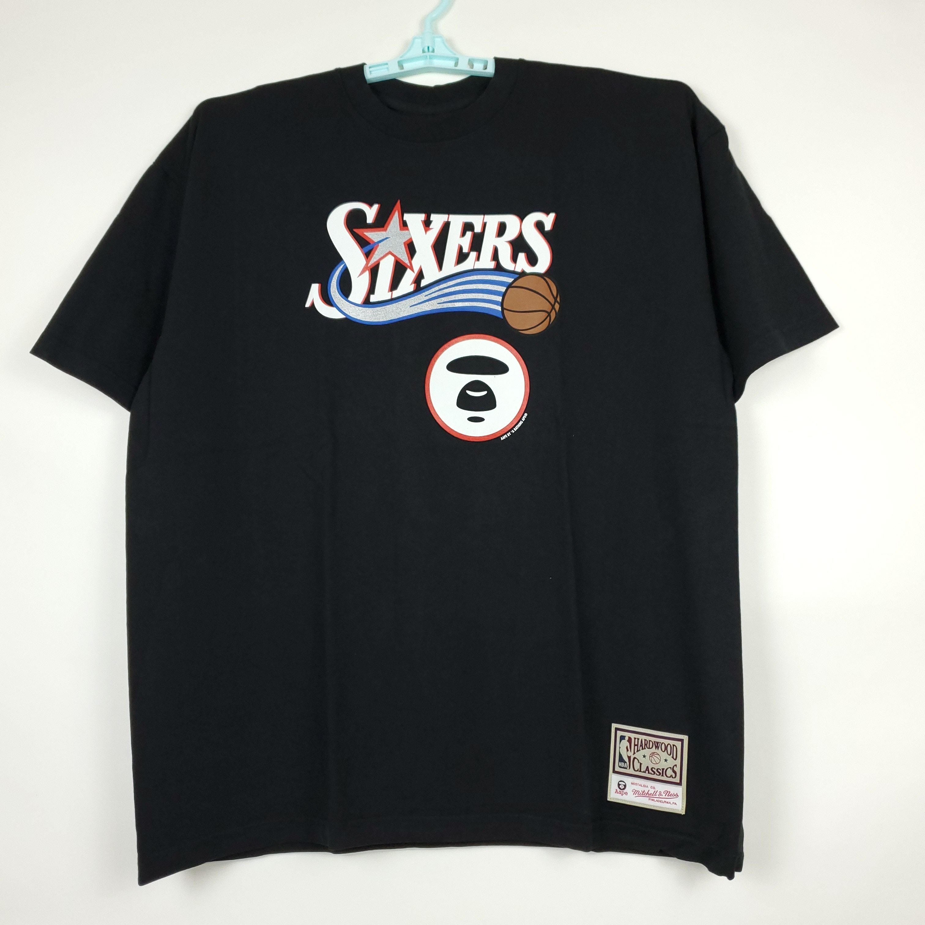 Aape Aape x Mitchell & Ness Philadelphia 76ers Tee Size US XL / EU 56 / 4 - 2 Thumbnail