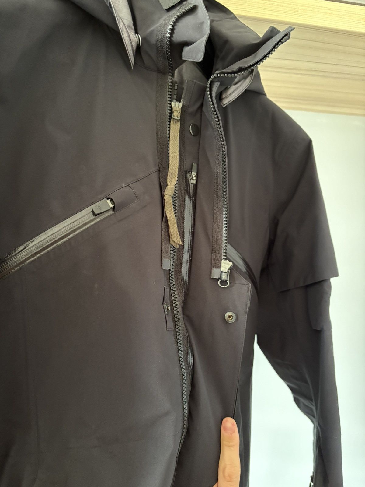Acronym Acronym J1A-GT 2.2 Size US XL / EU 56 / 4 - 17 Thumbnail