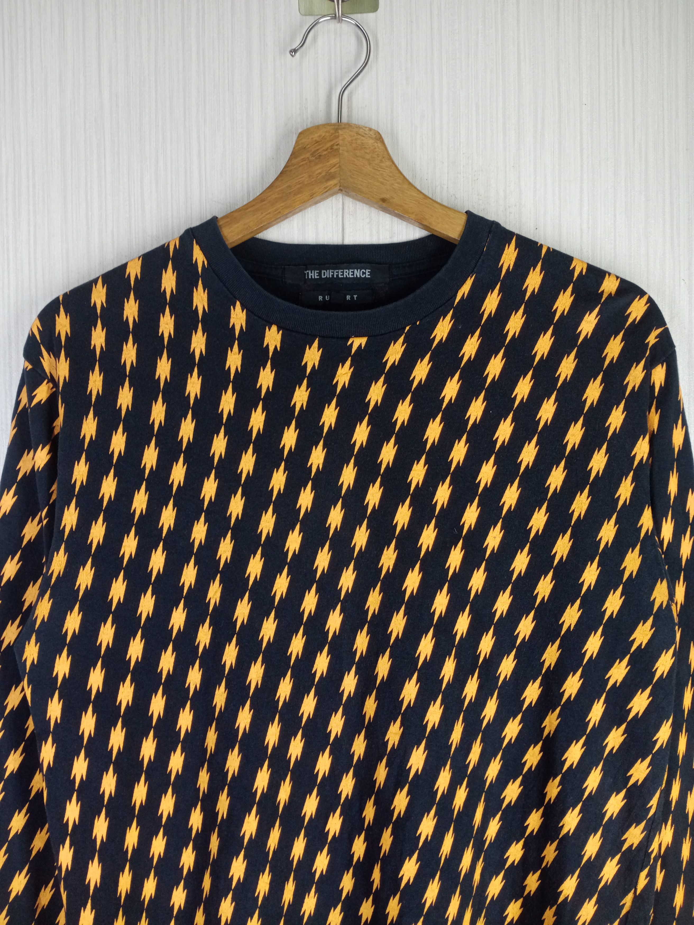 If Six Was Nine × Japanese Brand × Le Grande Bleu (L.G.B.) Rare The Difference Dupert Long Sleeve Tshirt Size US M / EU 48-50 / 2 - 3 Thumbnail