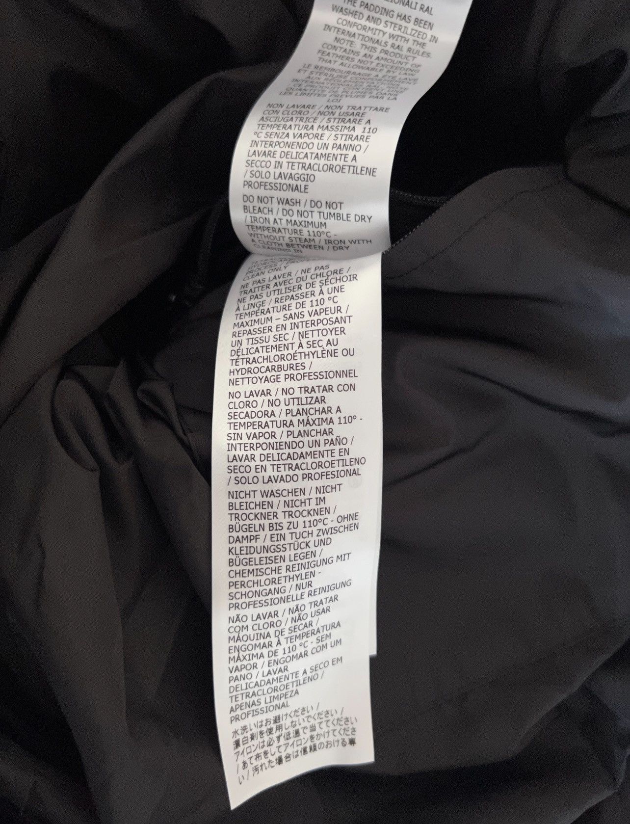 Gucci Gucci jumbo logo down jacket 54 Size US L / EU 52-54 / 3 - 11 Thumbnail