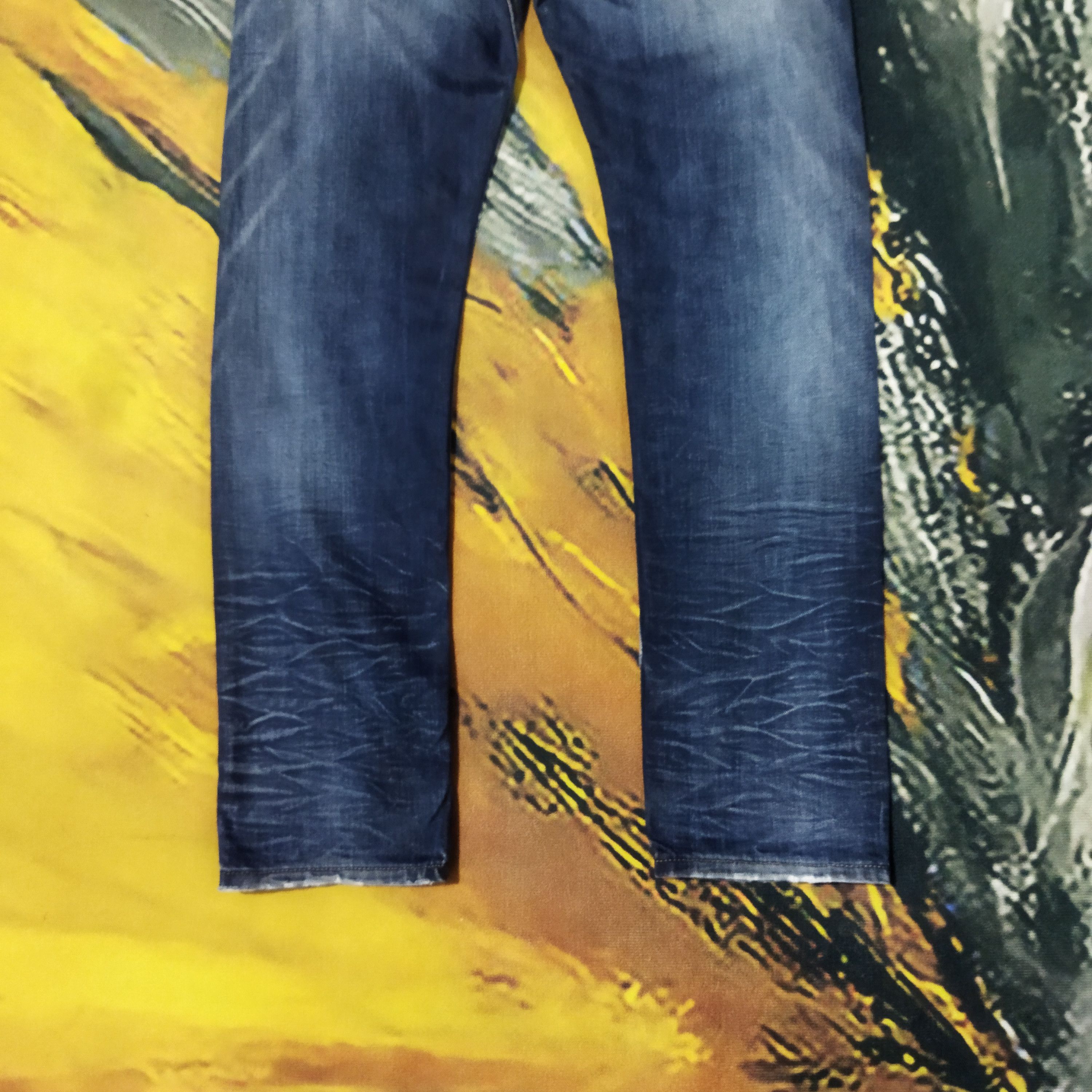 Diesel VINTAGE DIESEL DISTRESSED BLUE JEANS PANTS Size US 31 - 9 Thumbnail