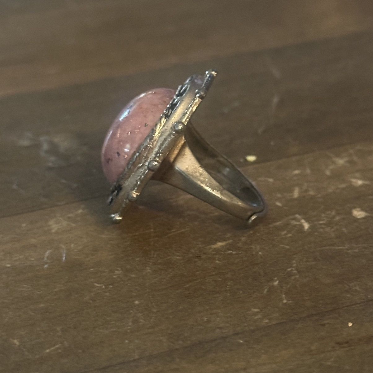 Vintage Vintage Victorian Pink Coraline stone ring Size ONE SIZE - 7 Thumbnail