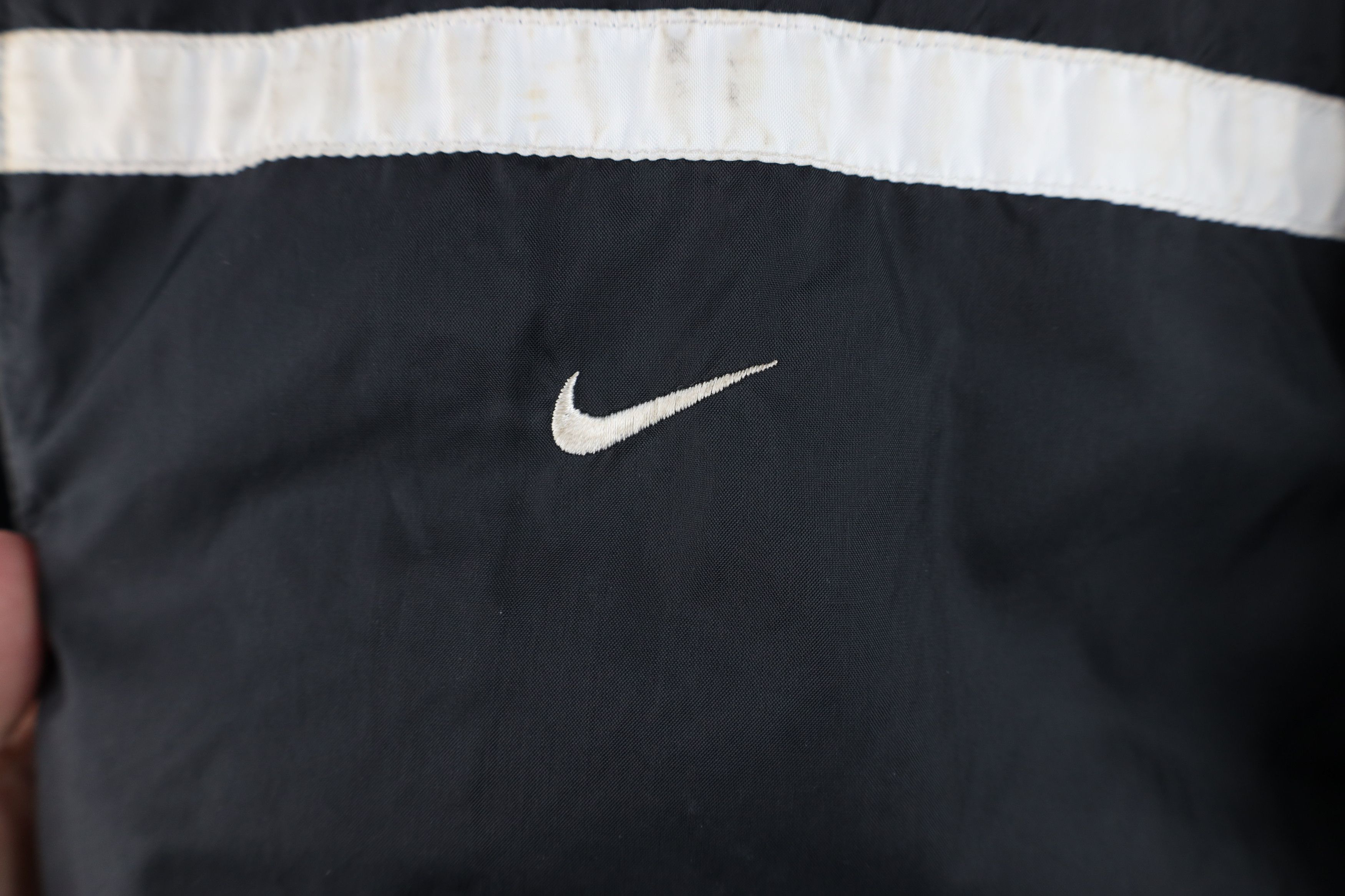 Nike Vintage 90s Nike Scott Mini Swoosh Lined Windbreaker Jacket Size M / US 6-8 / IT 42-44 - 4 Thumbnail