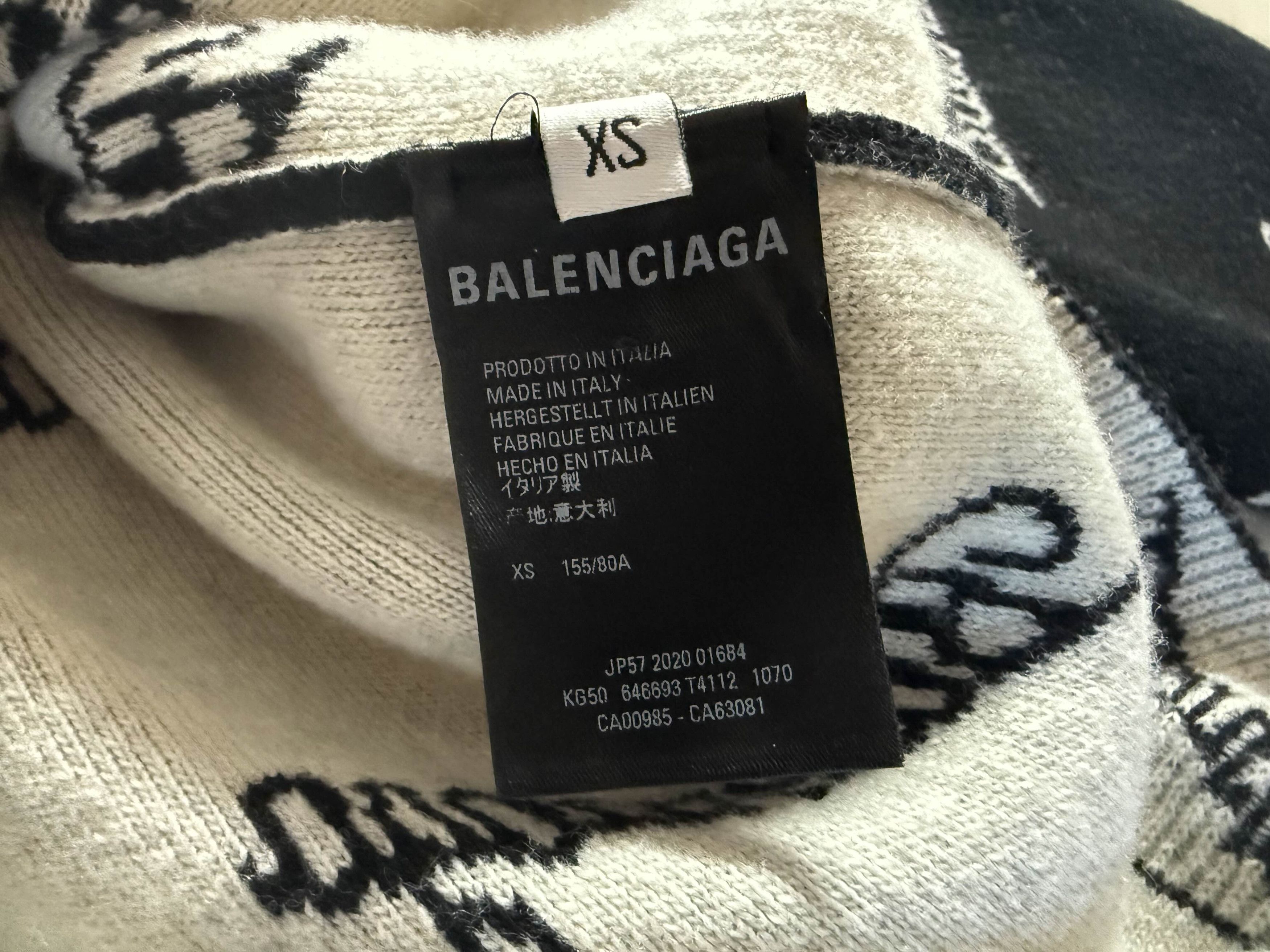 Balenciaga Balenciaga All Over Script Logo Knit Sweater Size US XS / EU 42 / 0 - 6 Thumbnail