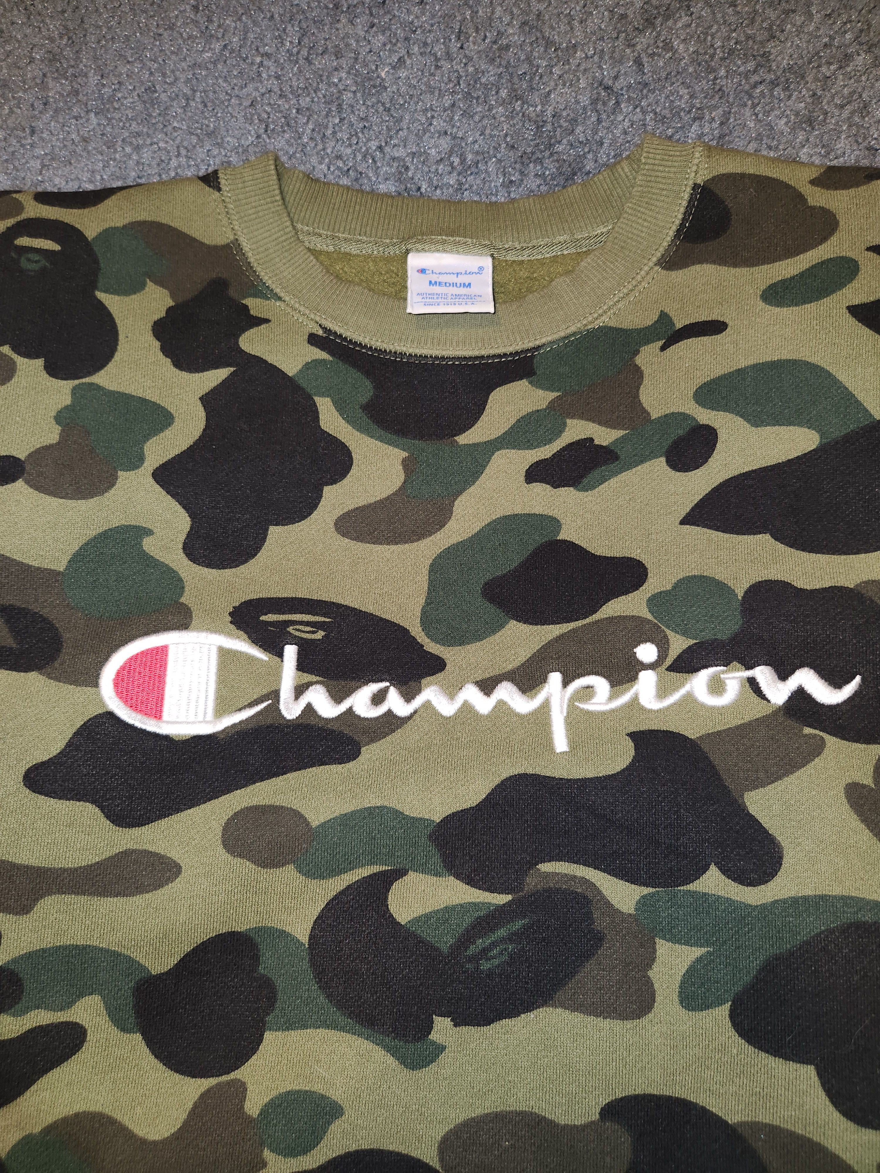 Bape × Champion BAPE x CHAMPION 1ST CAMO CREWNECK Size US M / EU 48-50 / 2 - 1 Thumbnail