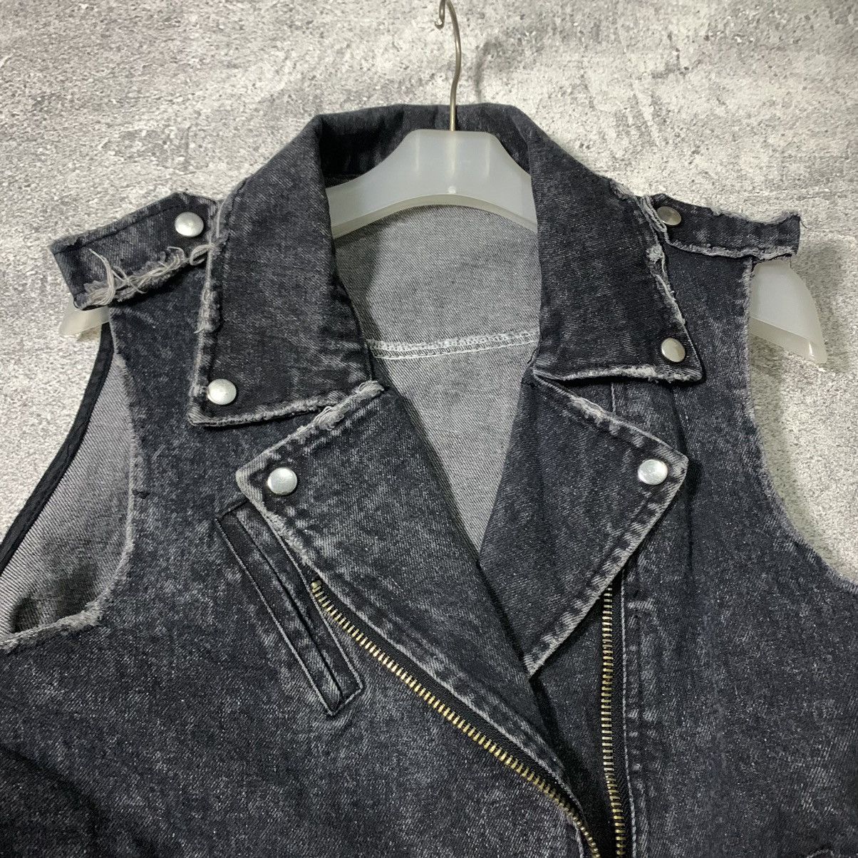 If Six Was Nine VINTAGE DISTRESSED VEST PUNK RAMONES STYLE Size US M / EU 48-50 / 2 - 4 Thumbnail