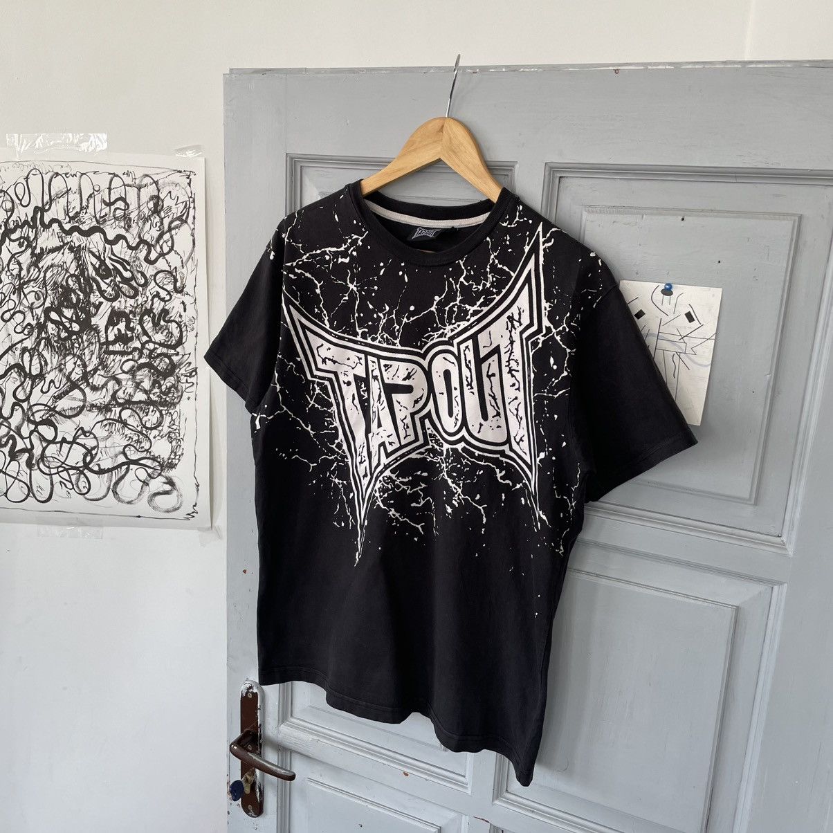 Tapout 🗿Tapout Big print logo T-shirt black white MMA Y2K Size US M / EU 48-50 / 2 - 4 Thumbnail