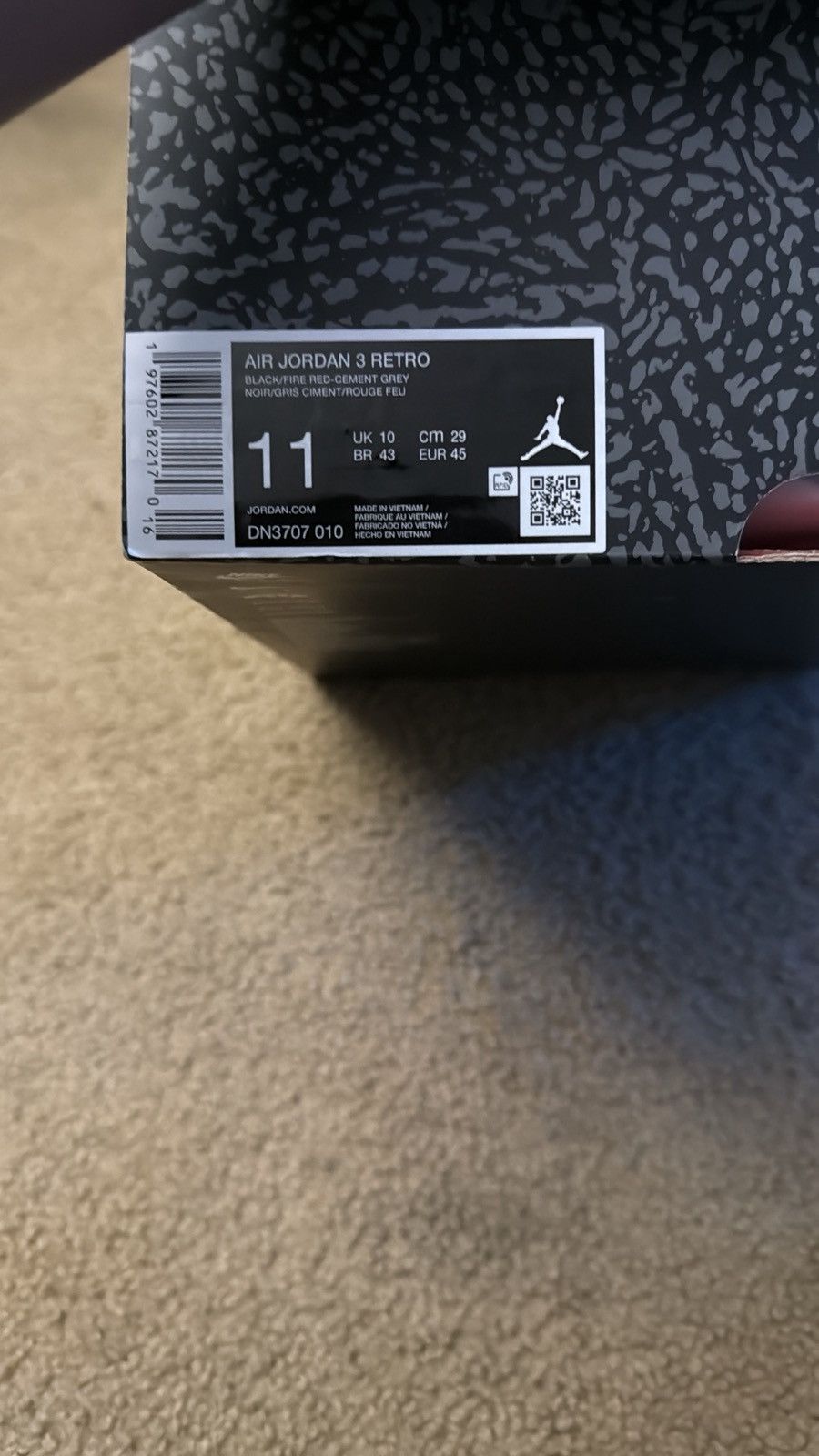 Jordan Brand air jordan 3 retro cements Size US 11 / EU 44 - 7 Thumbnail