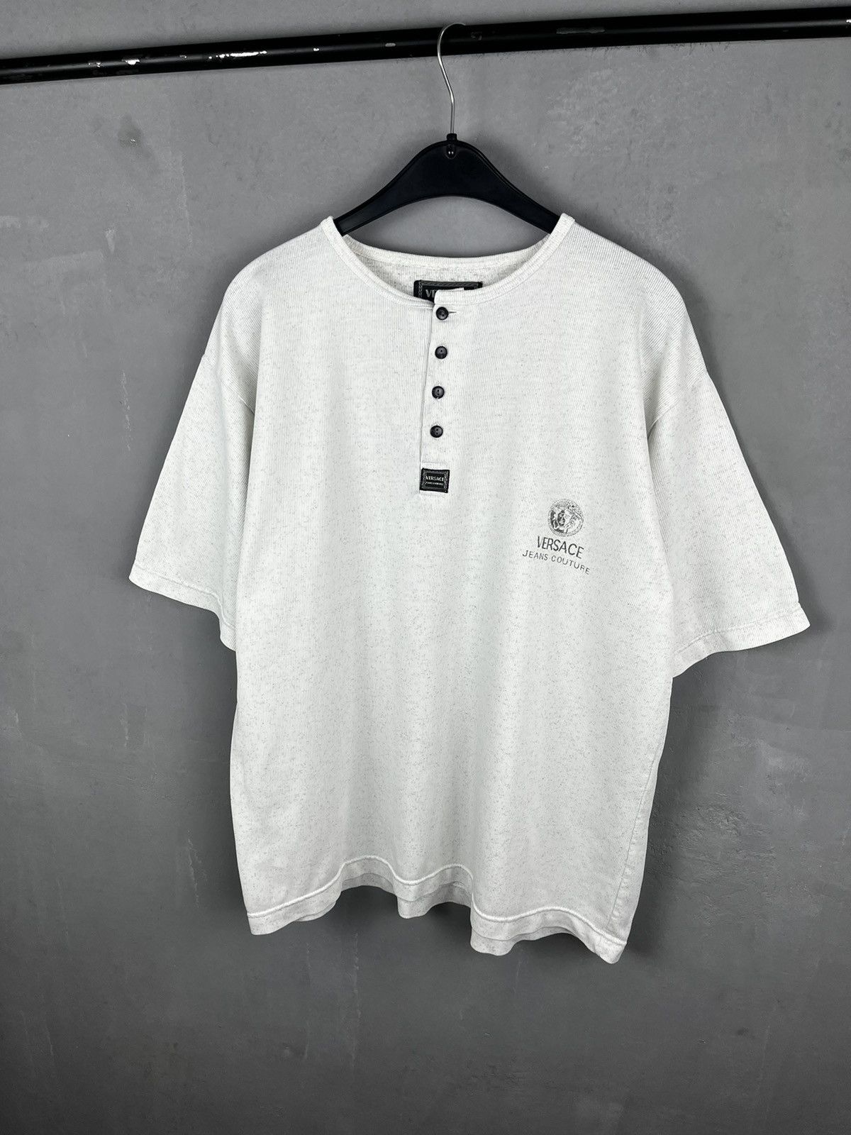Versace × Versace Jeans Couture × Vintage Versace jeans couture t shirt vintage 90s Size US L / EU 52-54 / 3 - 1 Thumbnail