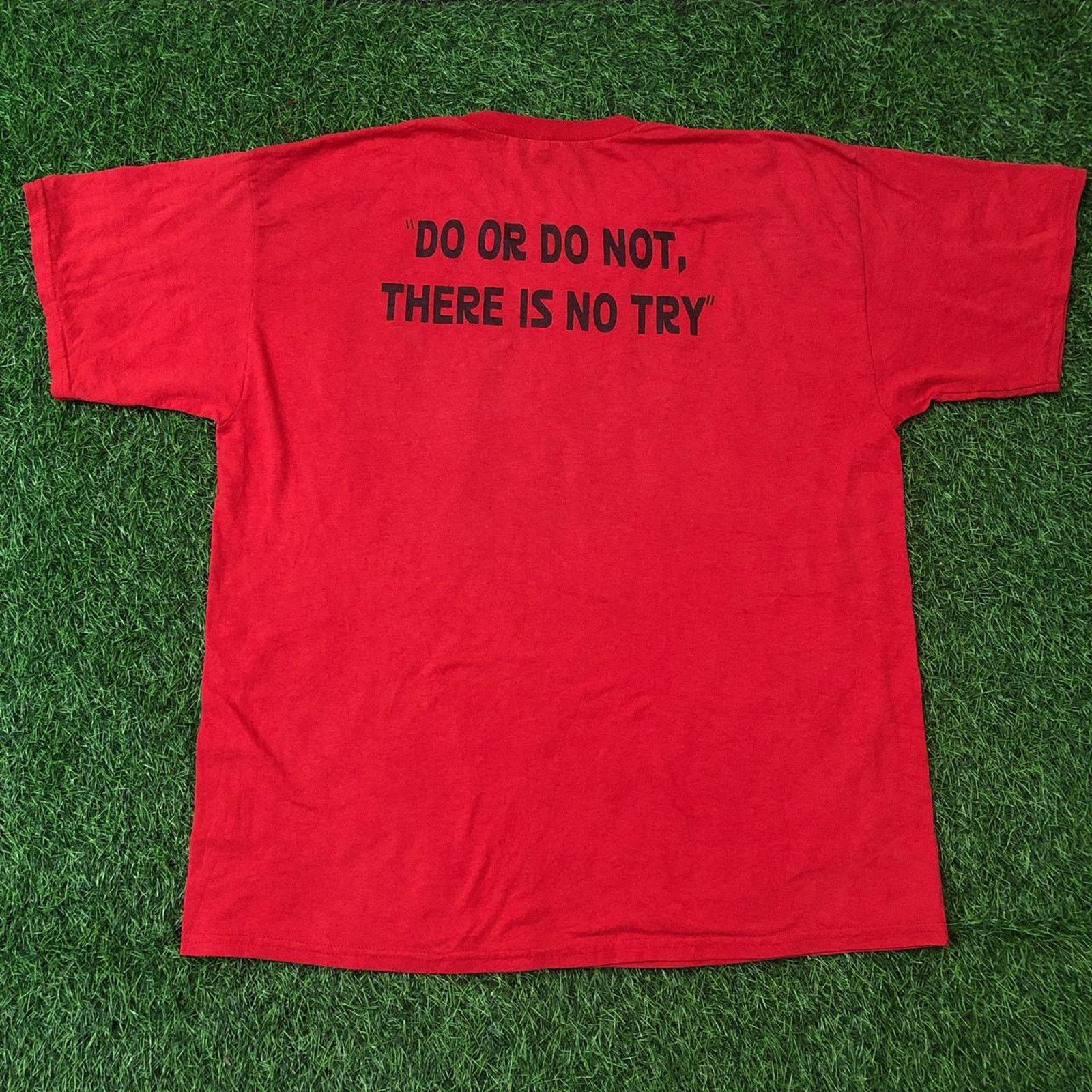 Other Vintage Red 2008 WhiteHawk Wrestling Graphic Tee Size US XXL / EU 58 / 5 - 2 Thumbnail