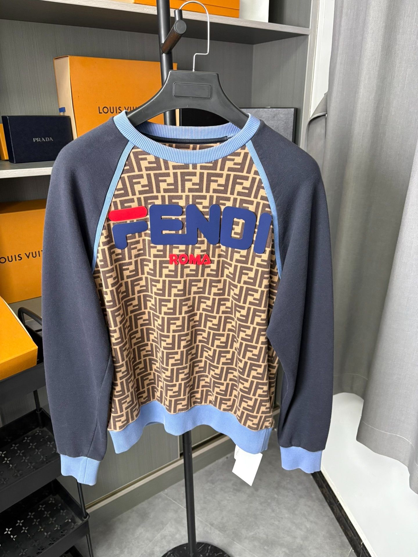 Fendi Fendi Blue Hoodie XS Men Size US XS / EU 42 / 0 - 1 Thumbnail