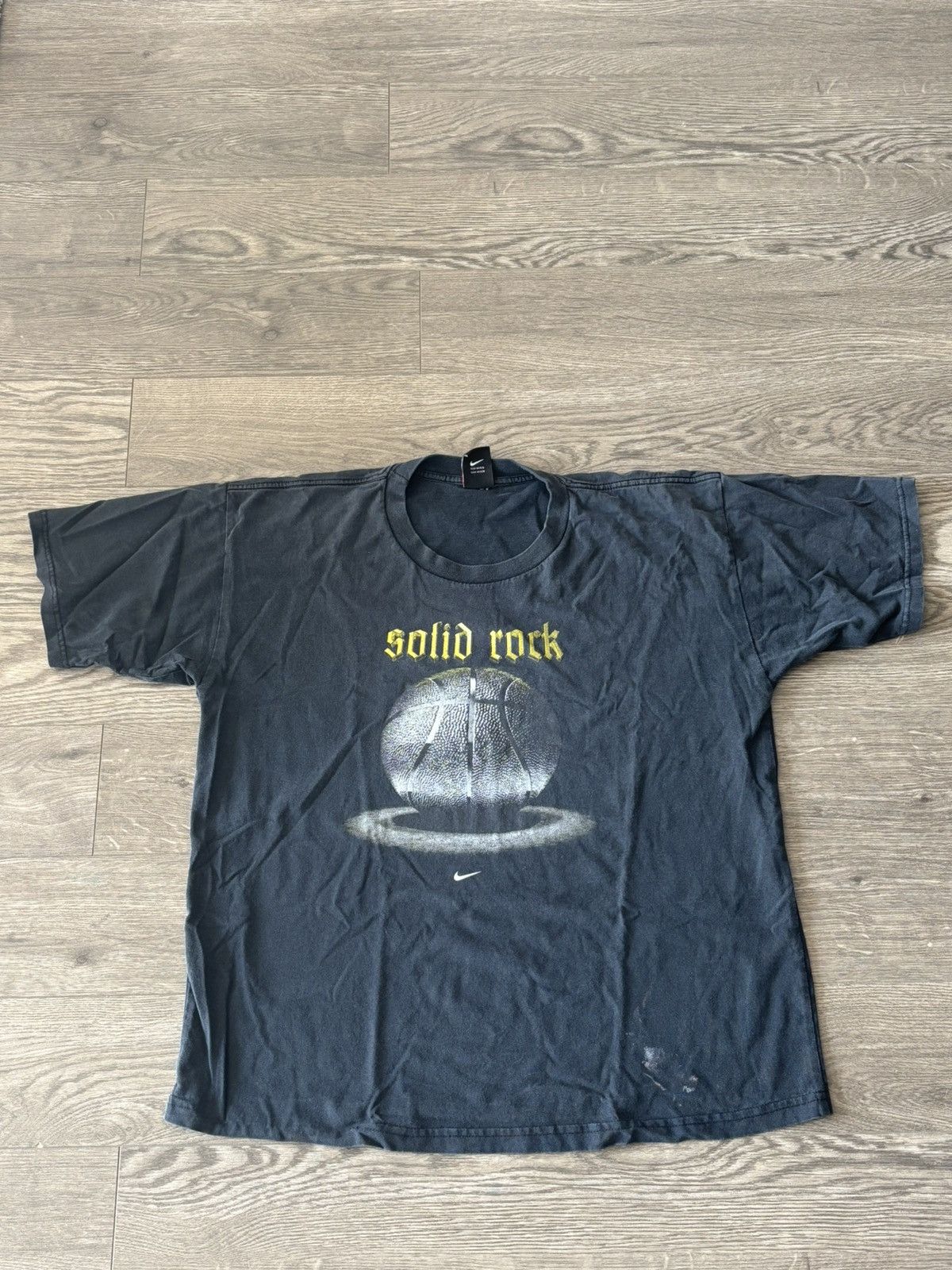 Nike Vintage Nike Solid Rock Basketball Tee Size US M / EU 48-50 / 2 - 1 Thumbnail