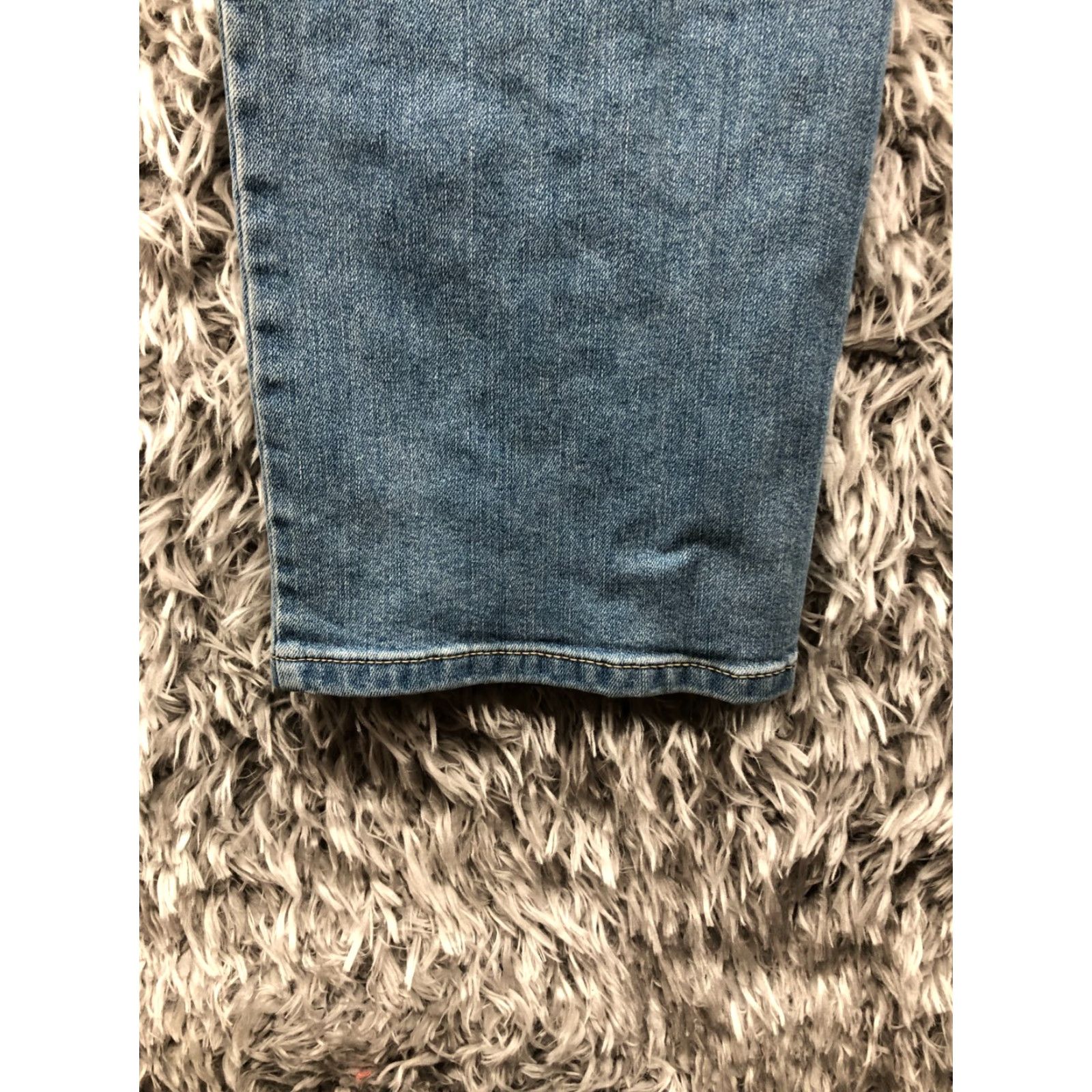 Gloria Vanderbilt Gloria Vanderbilt Amanda Jeans Size 12 Womens Mid Rise Dark Wash Blue Denim Jeans Regular Rise 30in 5-Pocket Design Belt Loops Zipper Button Size 34" / US 12 / IT 48 - 7 Thumbnail