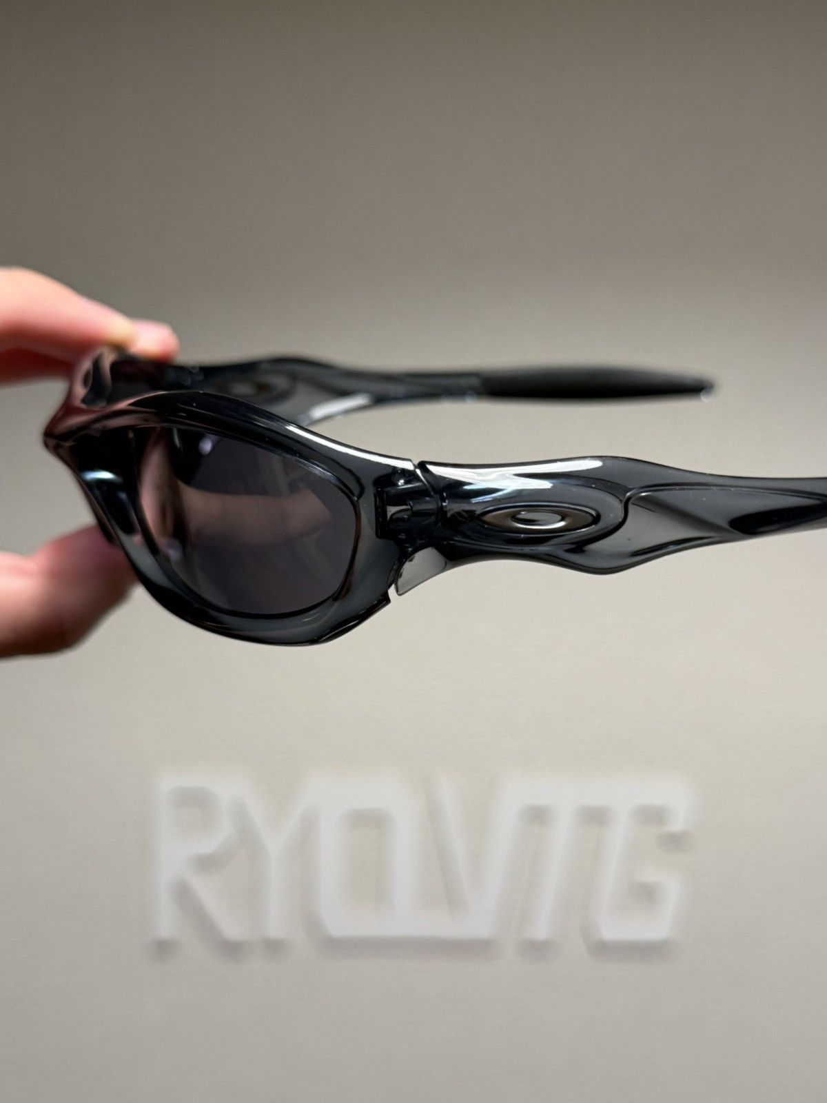 Oakley OAKLEY UNKNOWN CRYSTAL BLACK SUNGLASSES Size ONE SIZE - 2 Thumbnail
