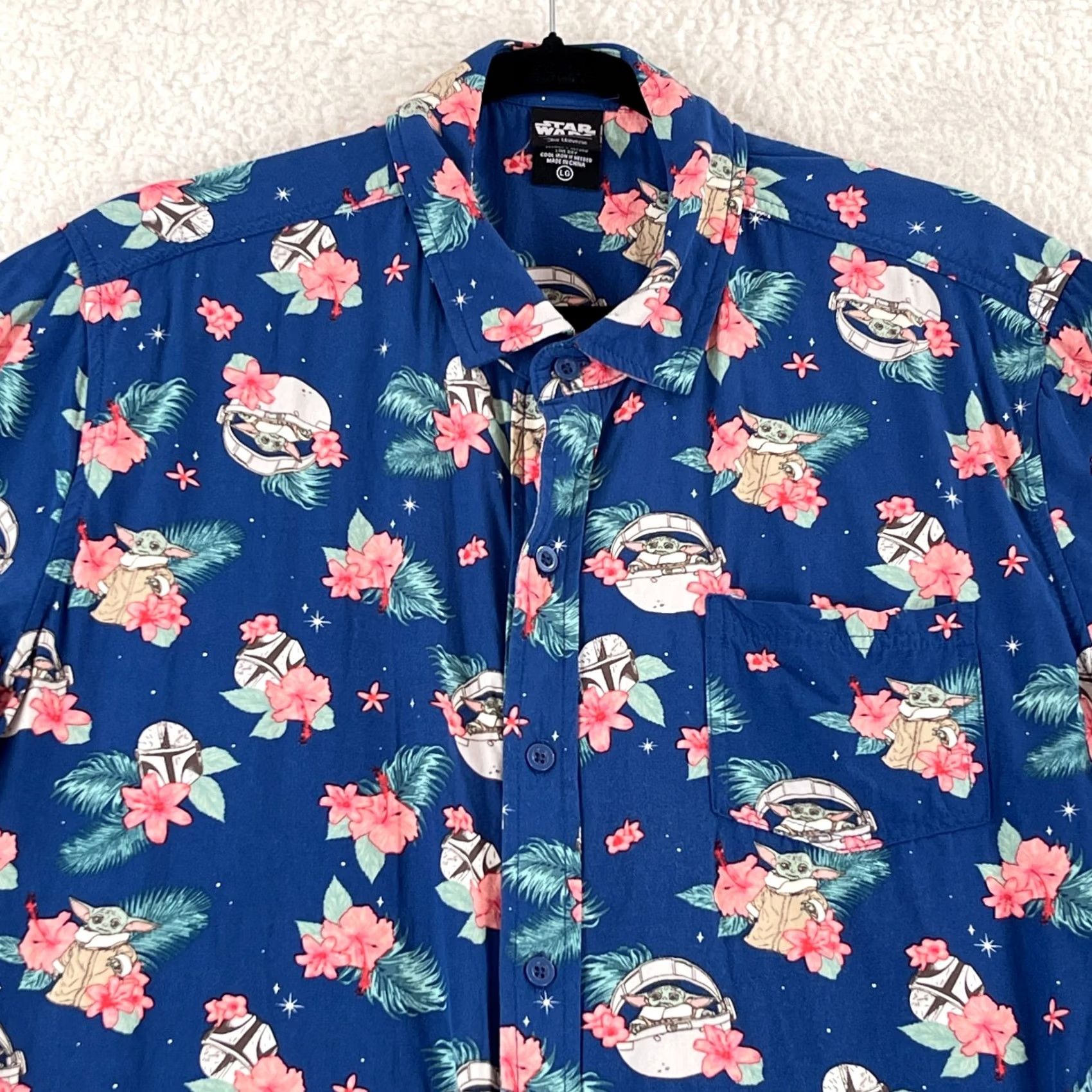 Star Wars Star Wars x Our Universe Button-Up Shirt Mens Large Blue Grogu Hawaiian Casual Size US L / EU 52-54 / 3 - 2 Thumbnail