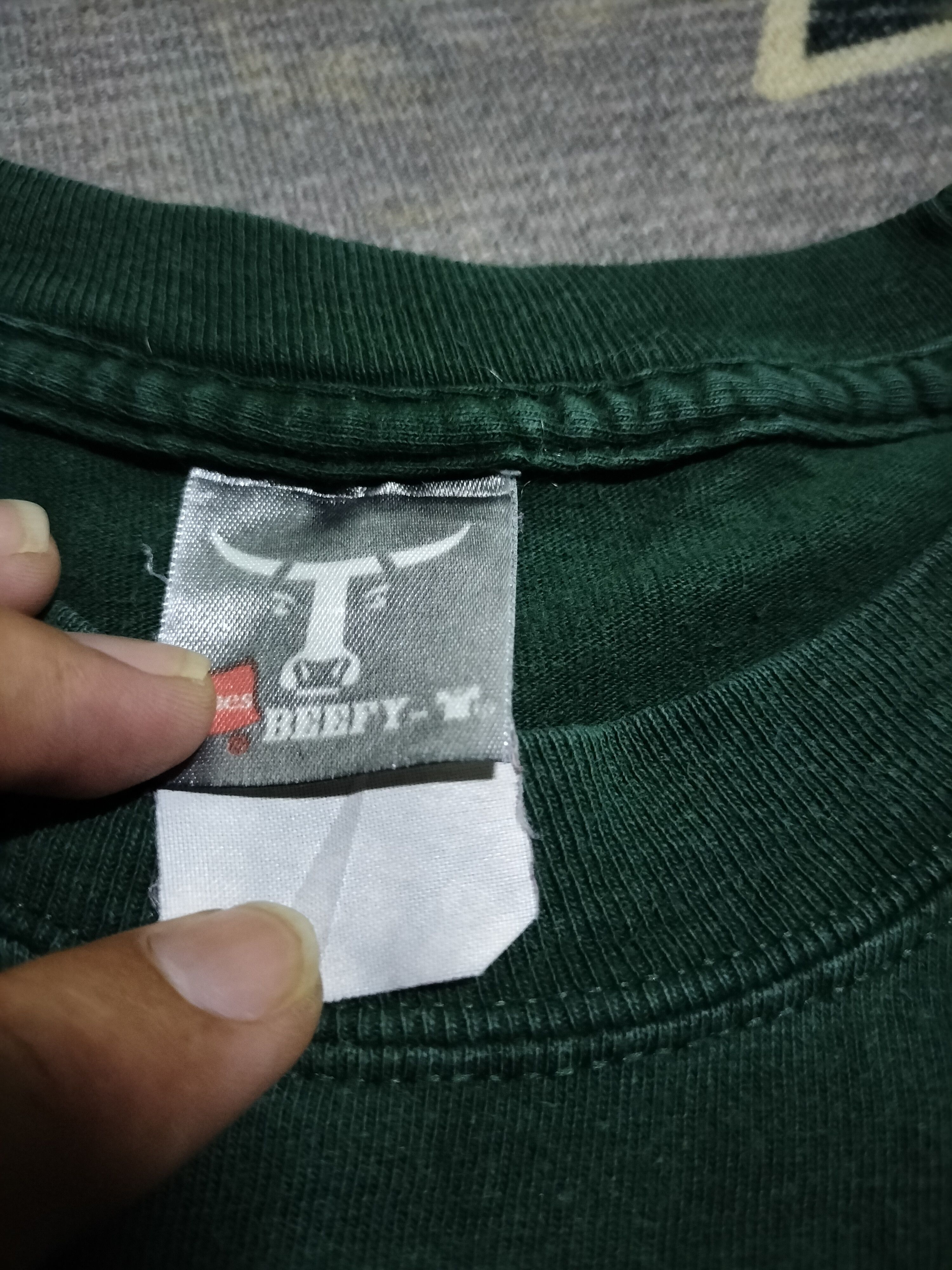 Hanes × Vintage Vintage Bull & Bush Fashion pubs Inspired Size US M / EU 48-50 / 2 - 5 Thumbnail