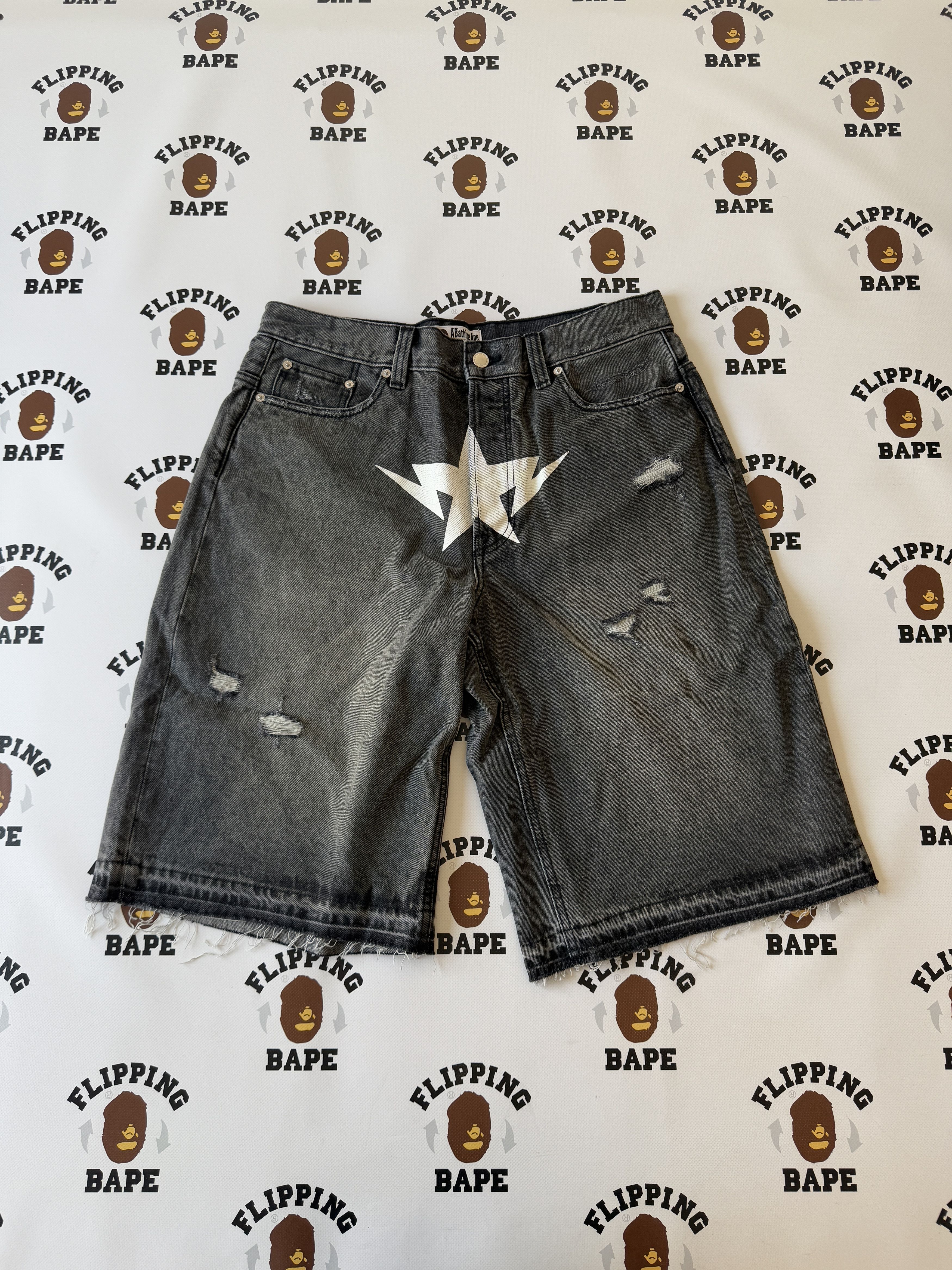 Bape BAPE DESTROYED STA RELAXED FIT 13OZ DEMIN SHORTS Size US 32 / EU 48 - 1 Thumbnail