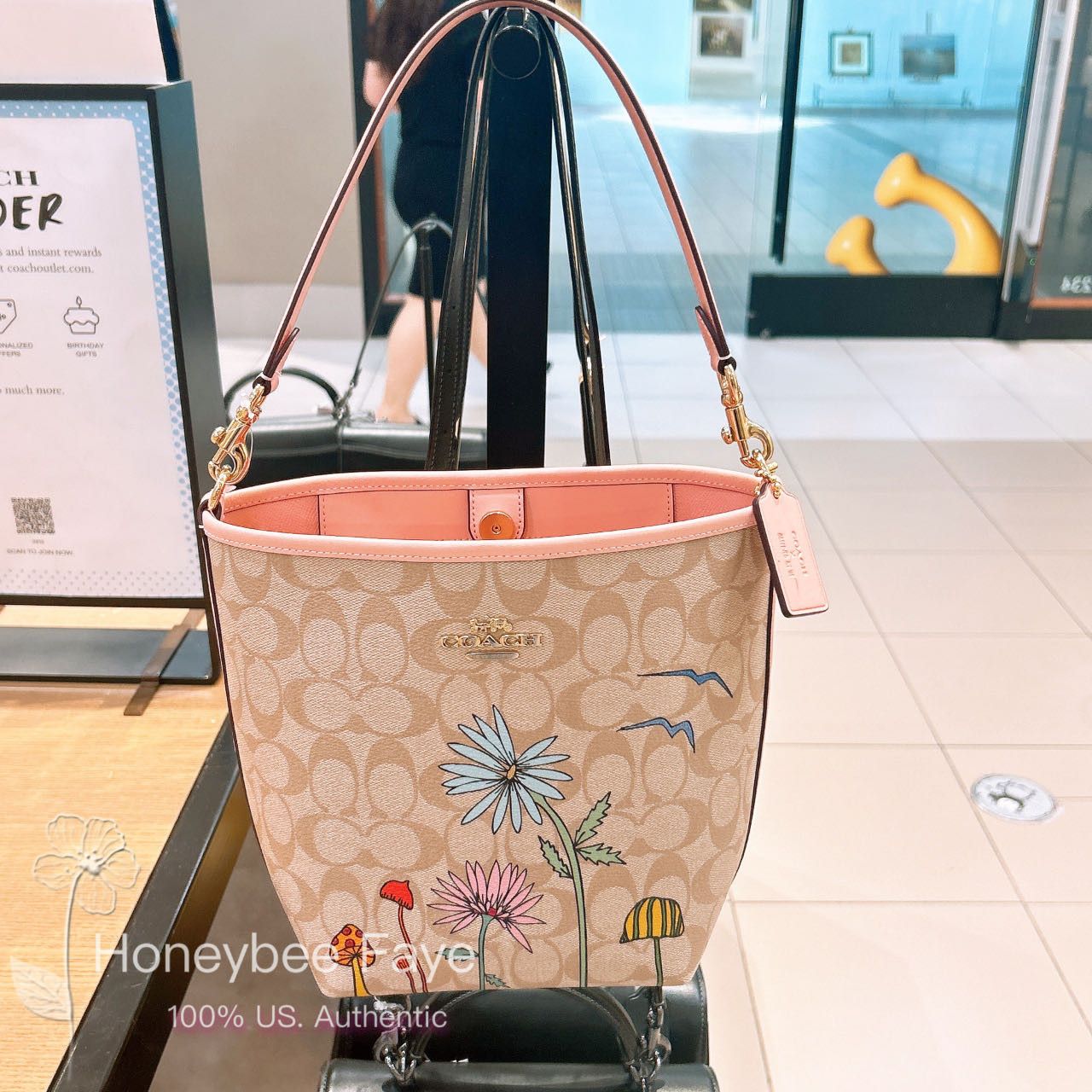 Coach Observed By Us City Bucket Bag In Signature Canvas Size ONE SIZE - 4 Thumbnail