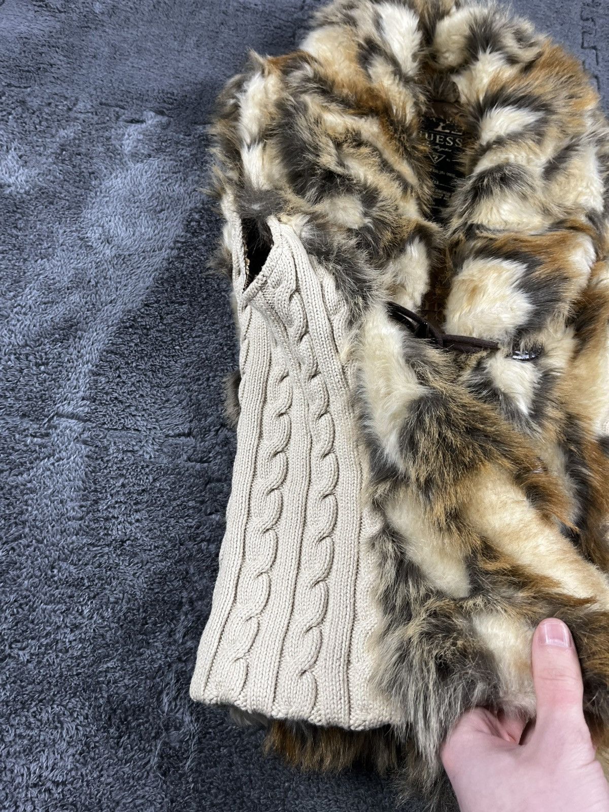 Guess Vintage Y2K Guess Faux Fur vest glamour 00s style size S Size S / US 4 / IT 40 - 2 Thumbnail