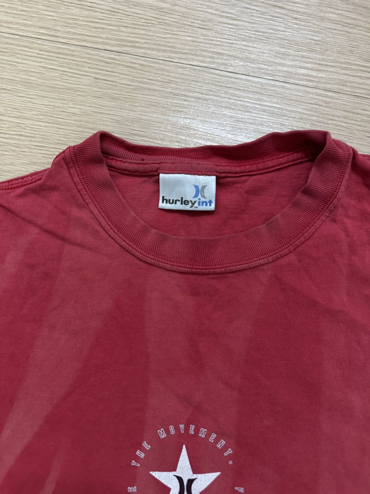 Hurley × Vintage Rare Beautiful Sun Faded Vintage Hurley The Movement Tee Size US XL / EU 56 / 4 - 4 Thumbnail