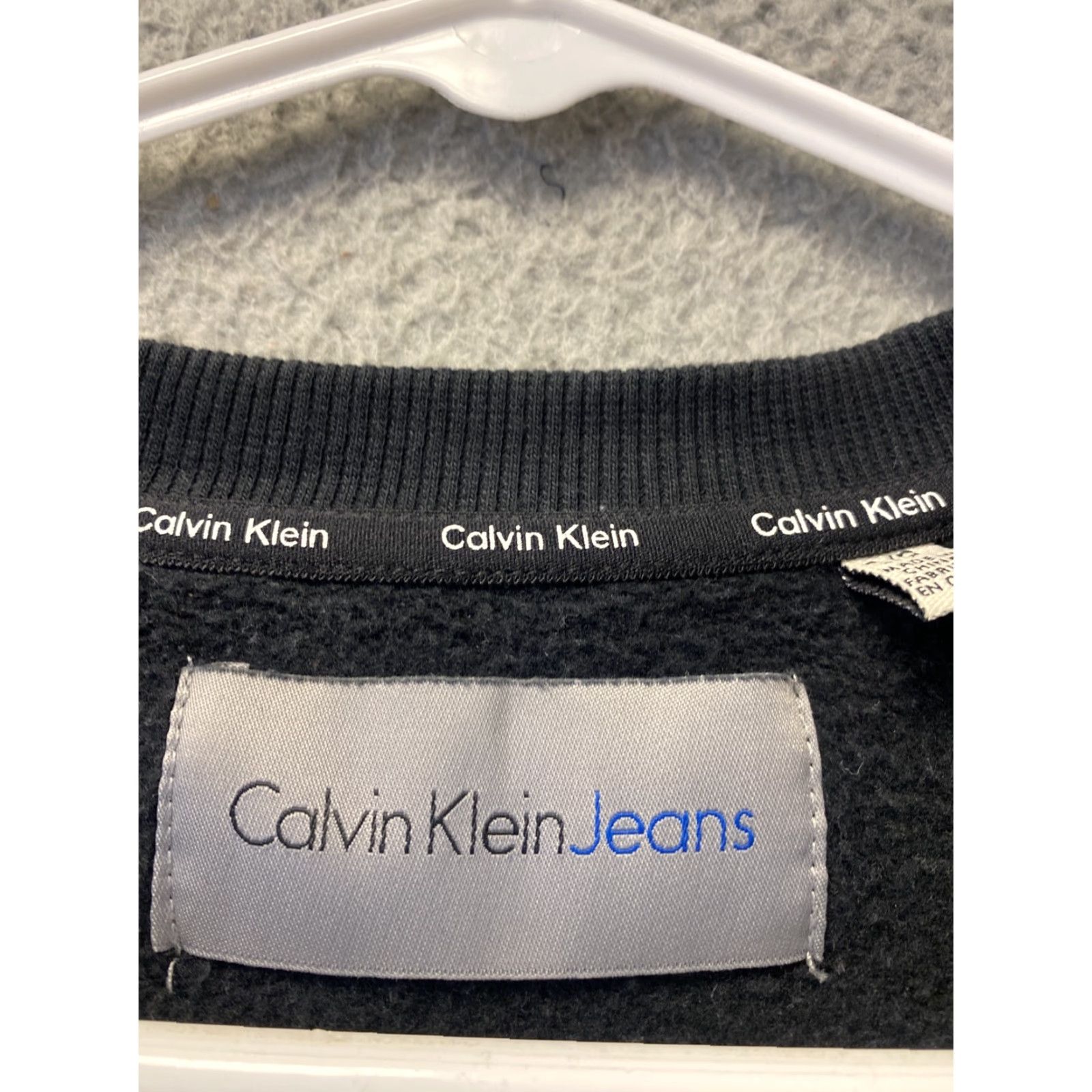 Calvin Klein VINTAGE Calvin Klein Sweatshirt Graphic Logo Crew Neck Adult Size S Black Cotton Blend Mens Size US S / EU 44-46 / 1 - 3 Thumbnail