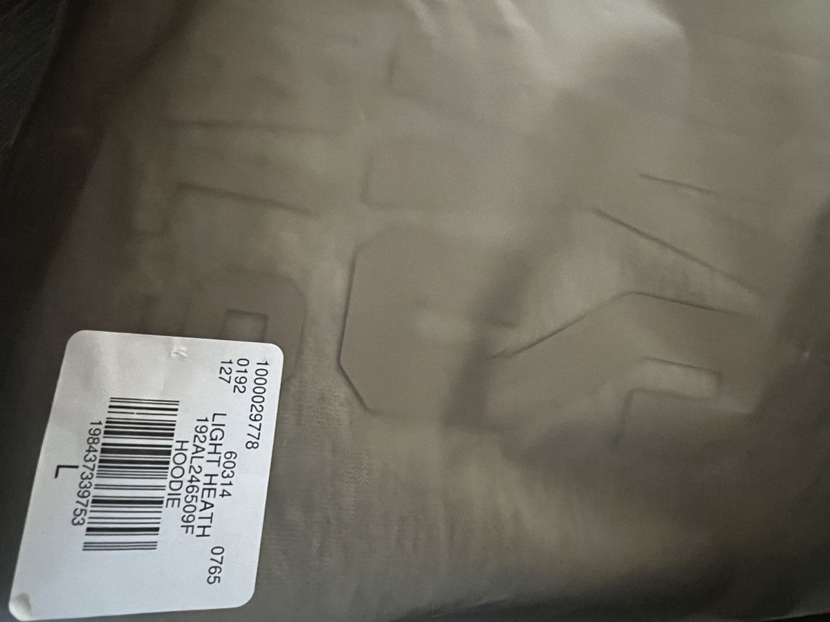 Essentials × NBA Fear of God Essentials NBA Hoodie Hawks light heather Size US L / EU 52-54 / 3 - 12 Thumbnail