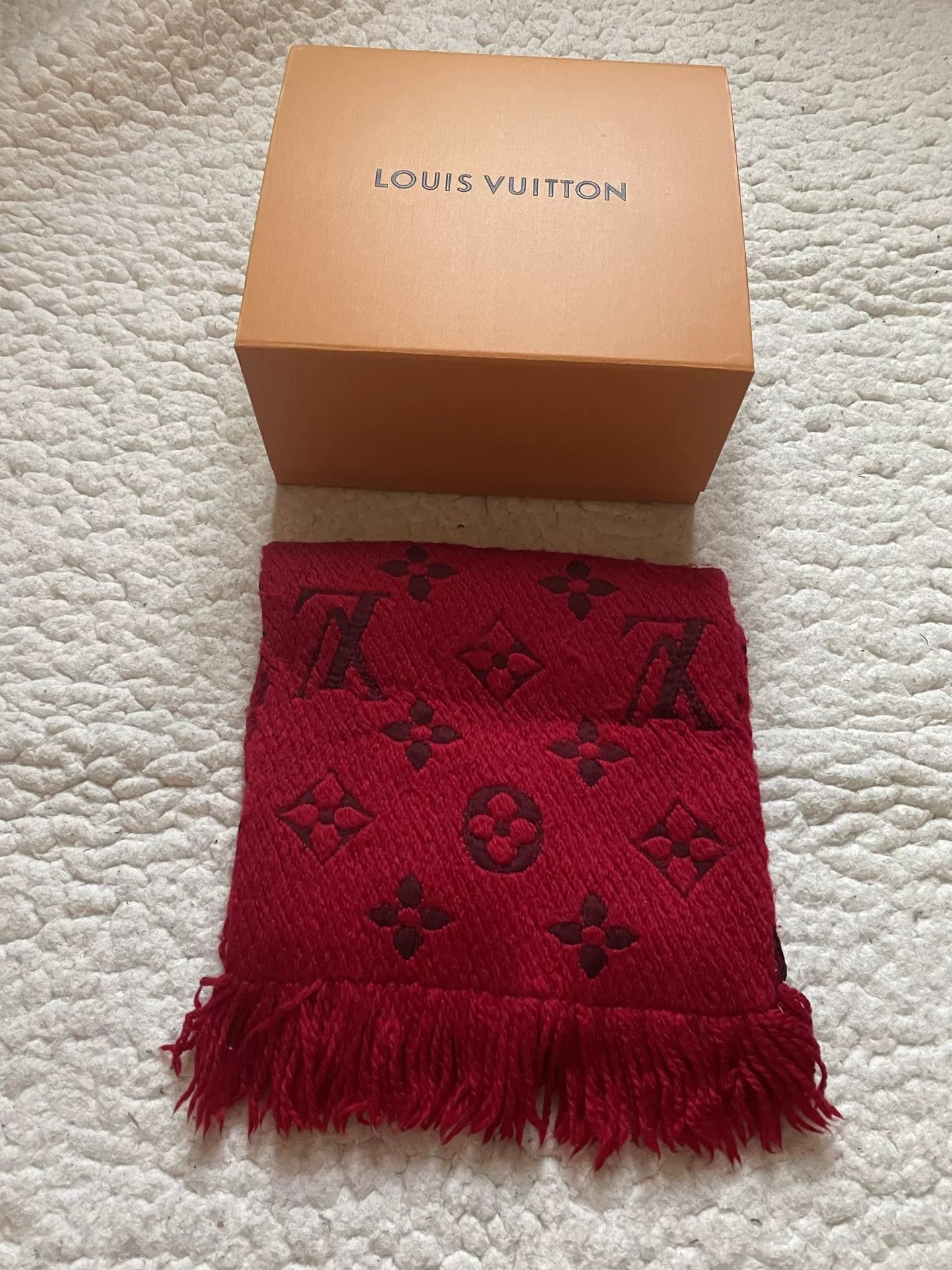 Louis Vuitton Louis Vuitton Red New Scarf Size ONE SIZE - 1 Thumbnail