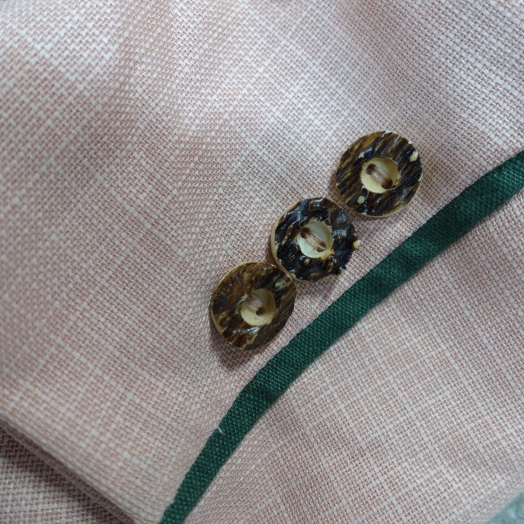 Vintage Habsburg Blazer Women Pink Wool Silk Linen Blend 10 4 Button Long Sleeve Button Dry Clean Only Regular Fall Spring Winter Business Casual Size L / US 10 / IT 46 - 2 Thumbnail