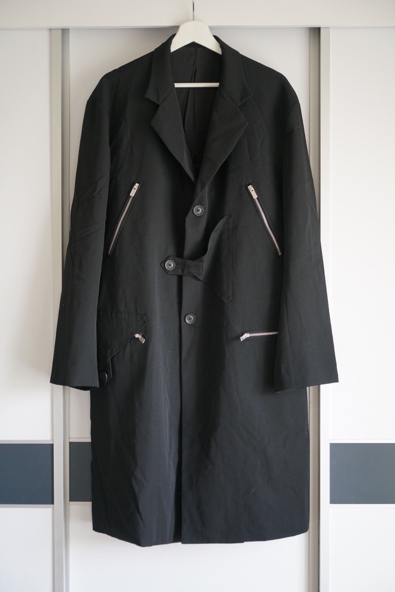 image of Yohji Yamamoto 19Aw Multi-Pocket Zipper Coat in Black, Men's (Size Medium)