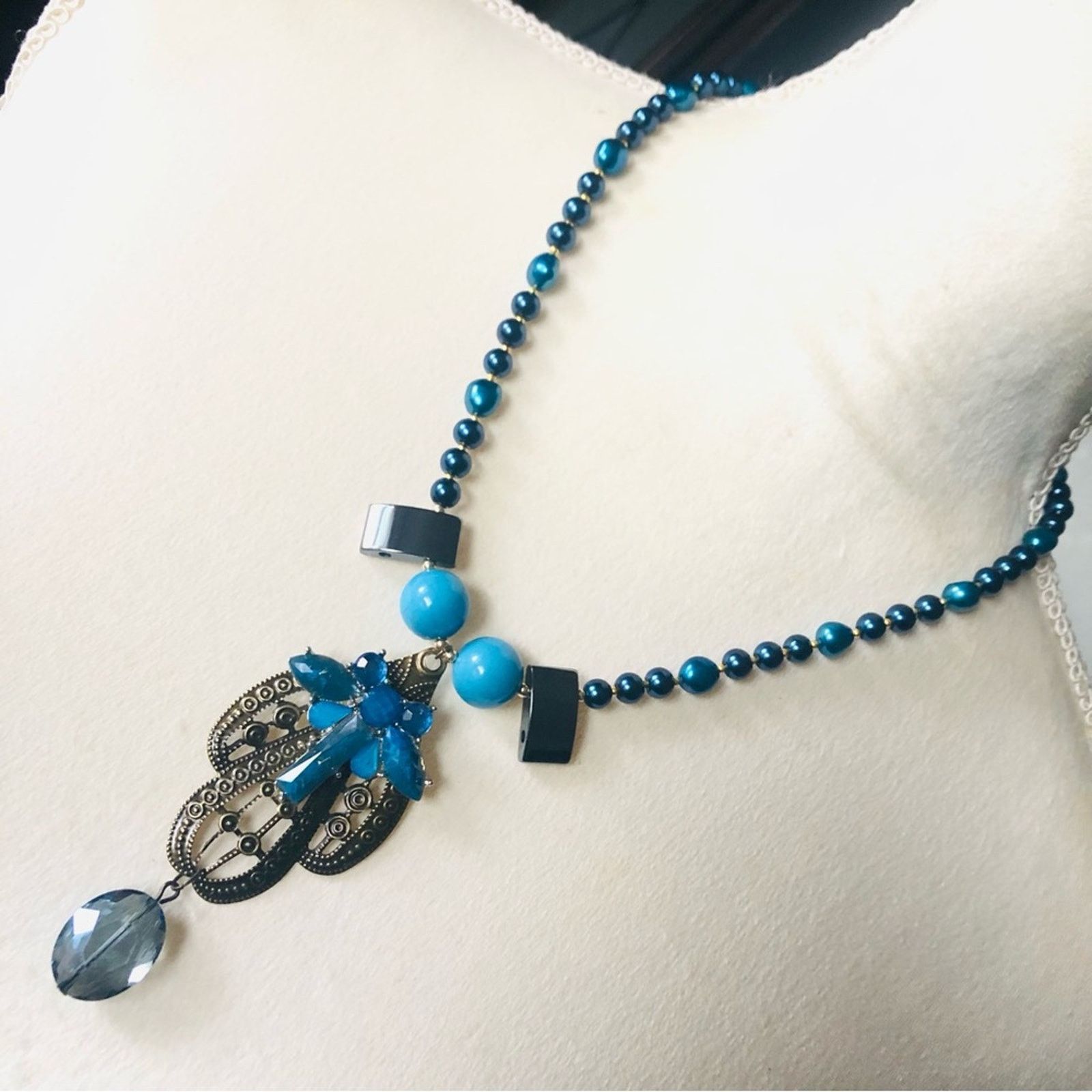 Handmade Handcrafted repurpose peacock freshwater Pearl necklace Size ONE SIZE - 1 Thumbnail