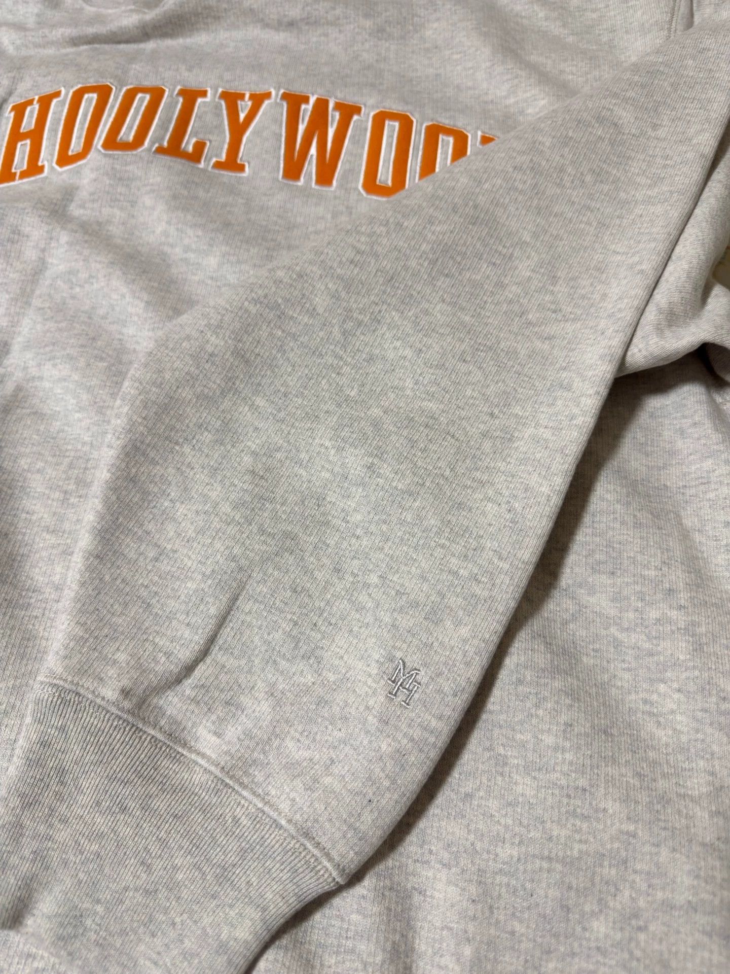 Madness madness x n.hoolywood 22aw 1st gen gray crew M new Size US M / EU 48-50 / 2 - 8 Thumbnail