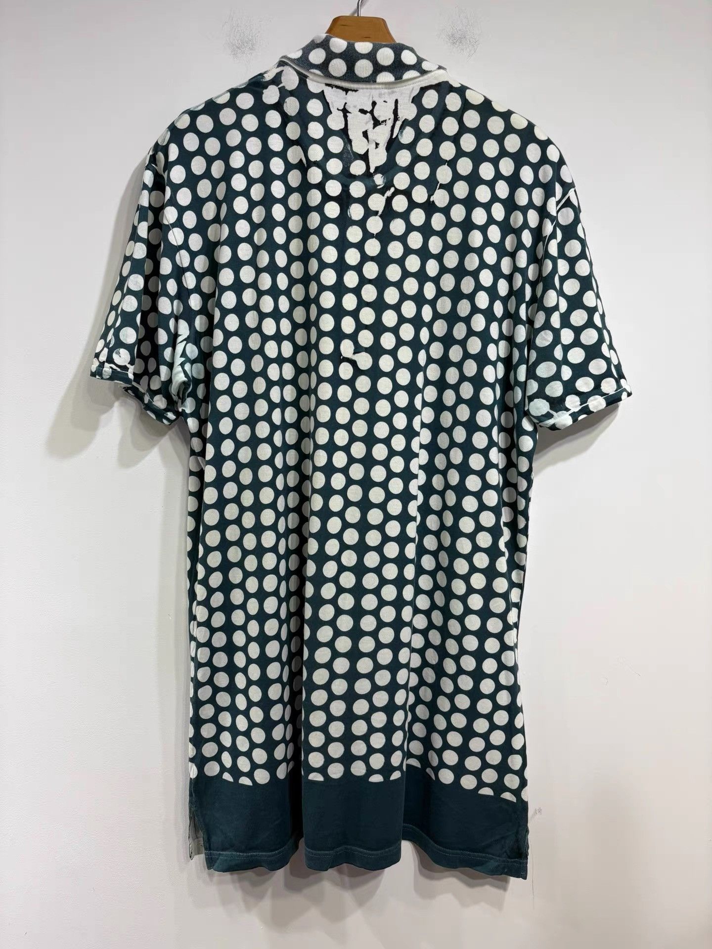 Dolce & Gabbana DOLCE&GABBANA Men's Short Sleeve K29 Size US L / EU 52-54 / 3 - 2 Thumbnail