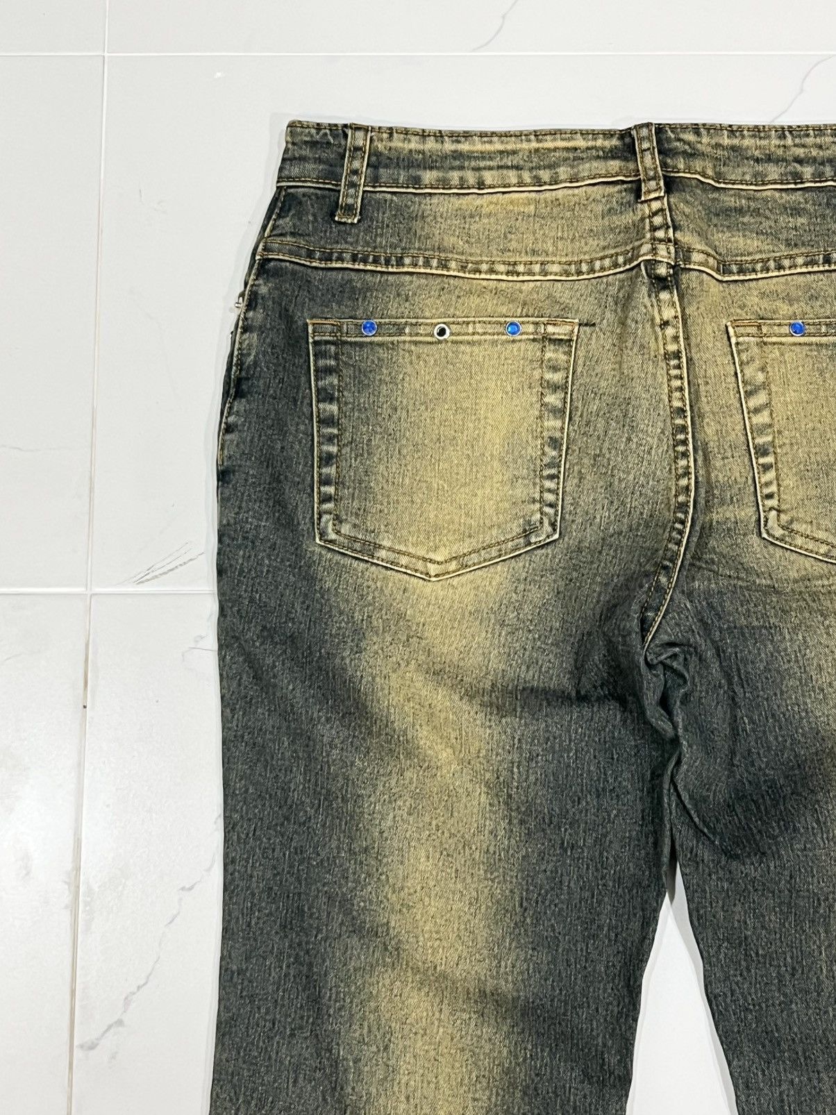 Japanese Brand Japan Hot Ballooning Mud Wash Studded Flared Jeans Size US 30 / EU 46 - 12 Thumbnail