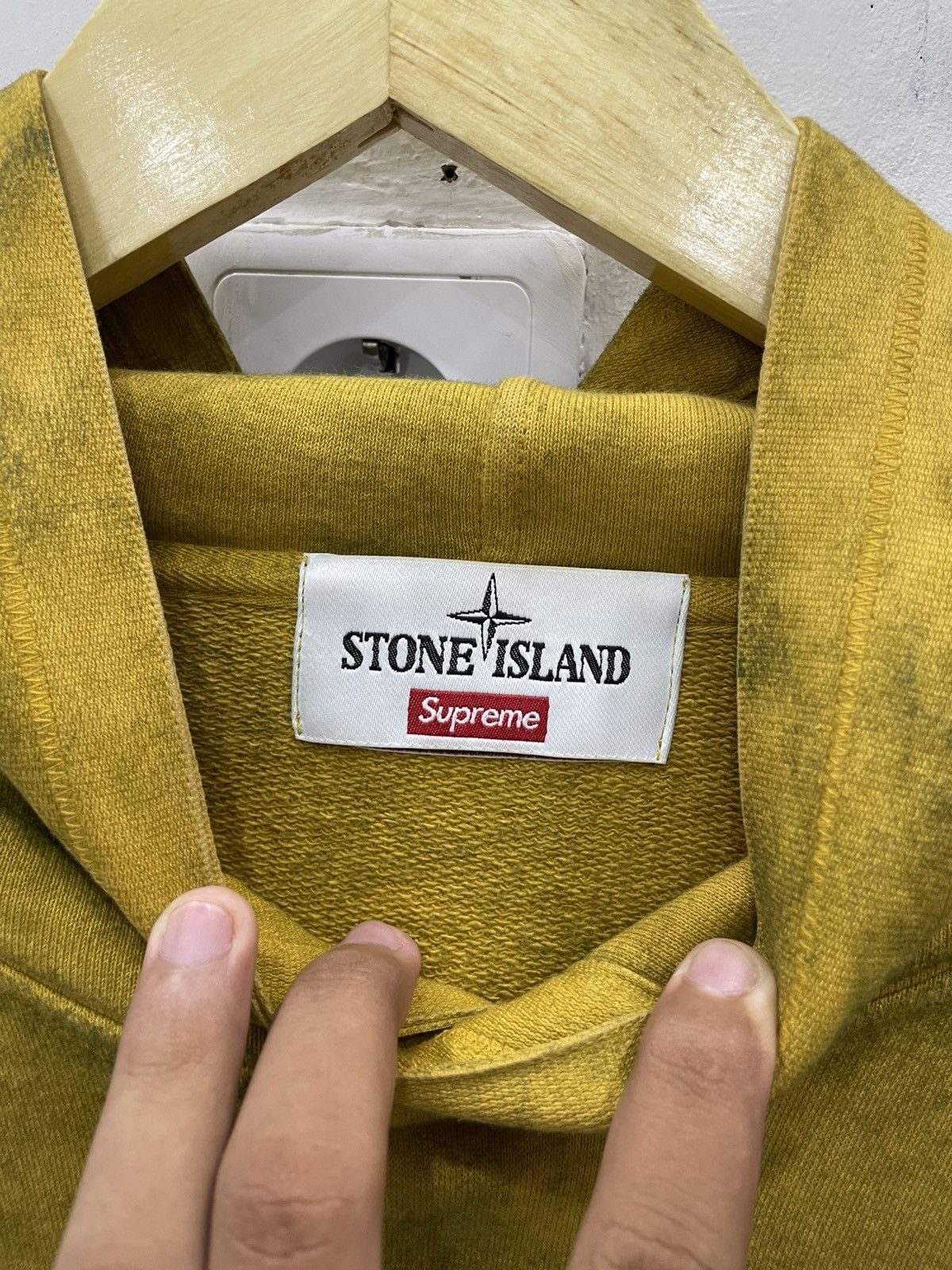 Stone Island × Supreme Supreme x Stone Island Size US L / EU 52-54 / 3 - 4 Thumbnail