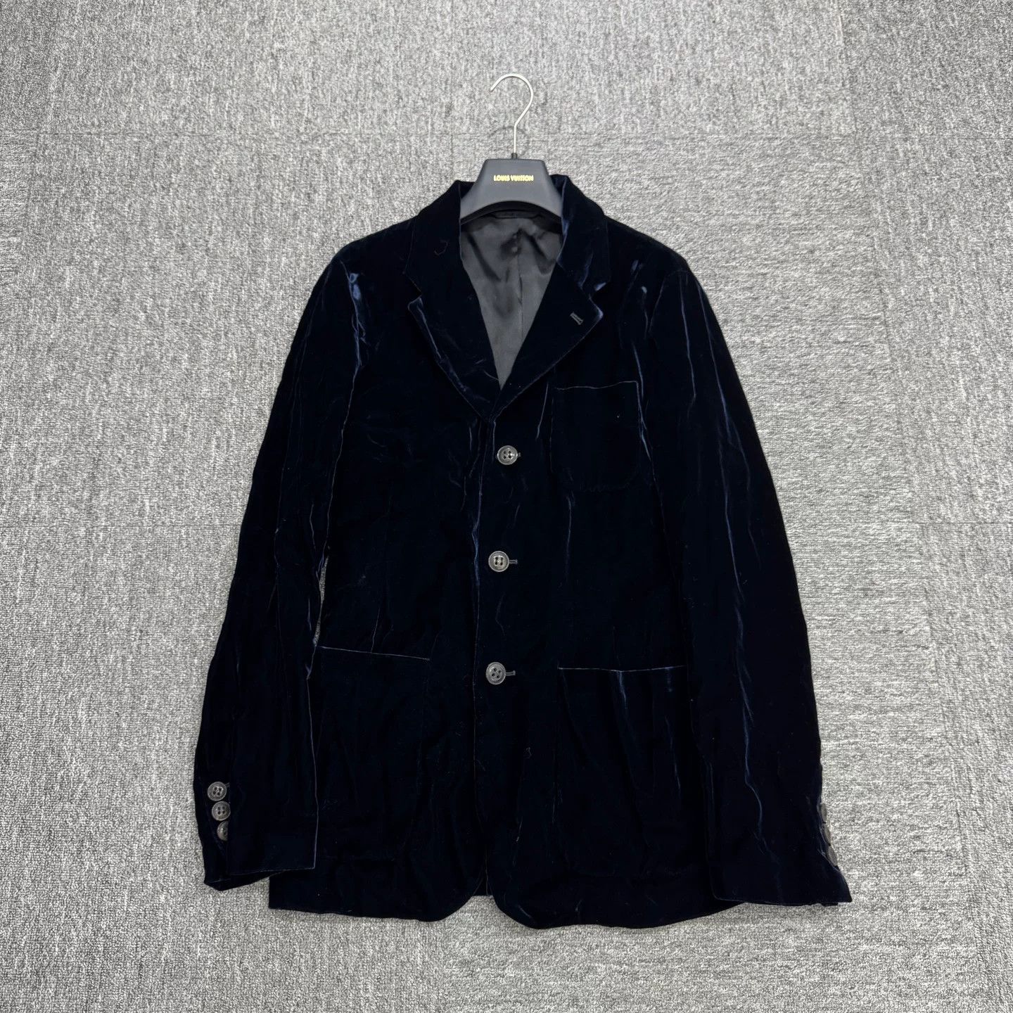 Giorgio Armani Giorgio Armani Velvet Blazer Size US M / EU 48-50 / 2 - 1 Thumbnail