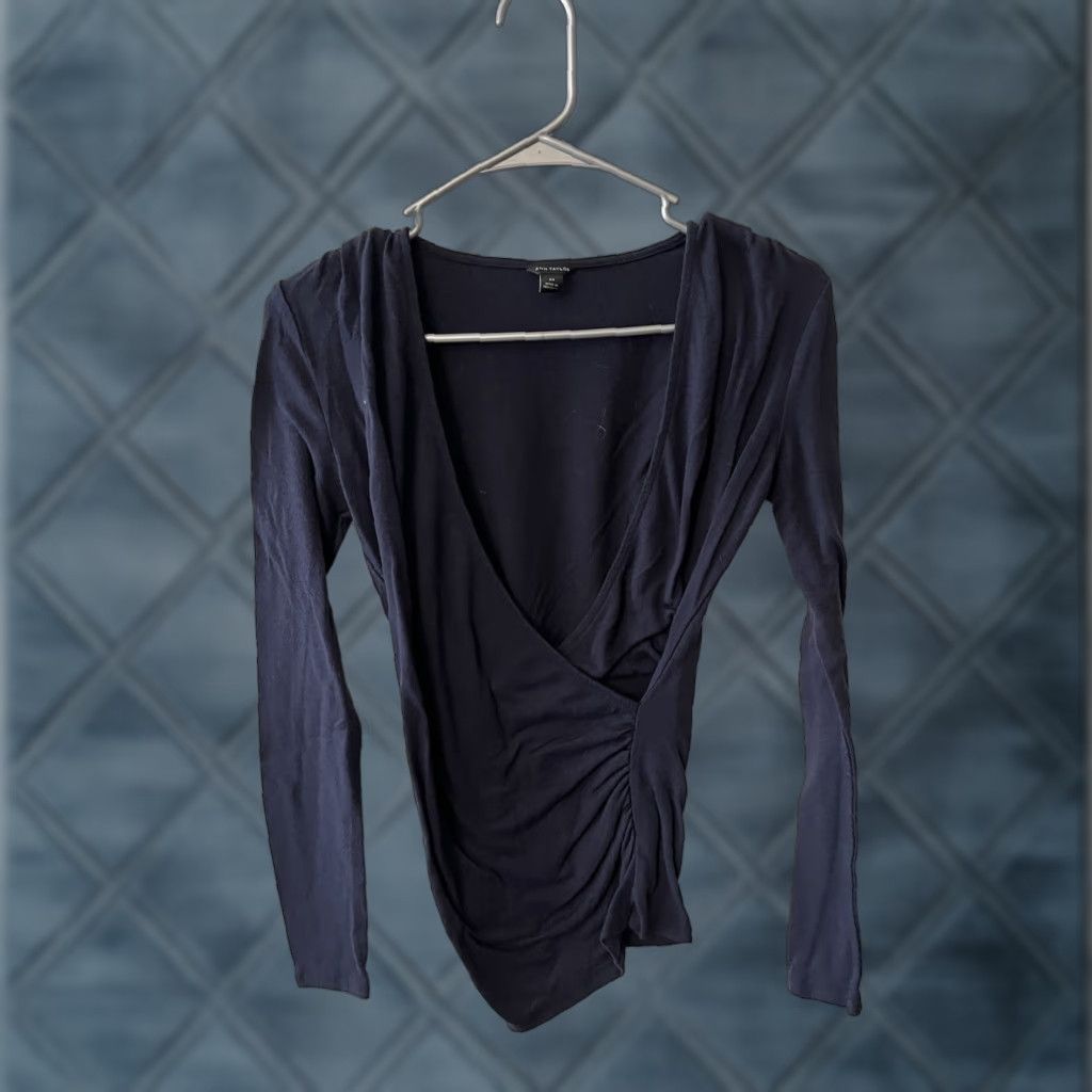 Ann Taylor Ann Taylor Blouse XS Navy Blue Long Sleeve V-Neck Pullover Shirt Womens Size XS / US 0-2 / IT 36-38 - 1 Thumbnail