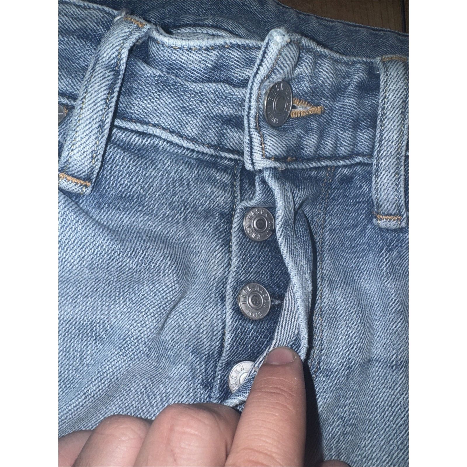Buck Mason Buck Mason Button Fly Stone Washed Ripped Jeans 28x26 Skinny Size US 28 / EU 44 - 4 Thumbnail