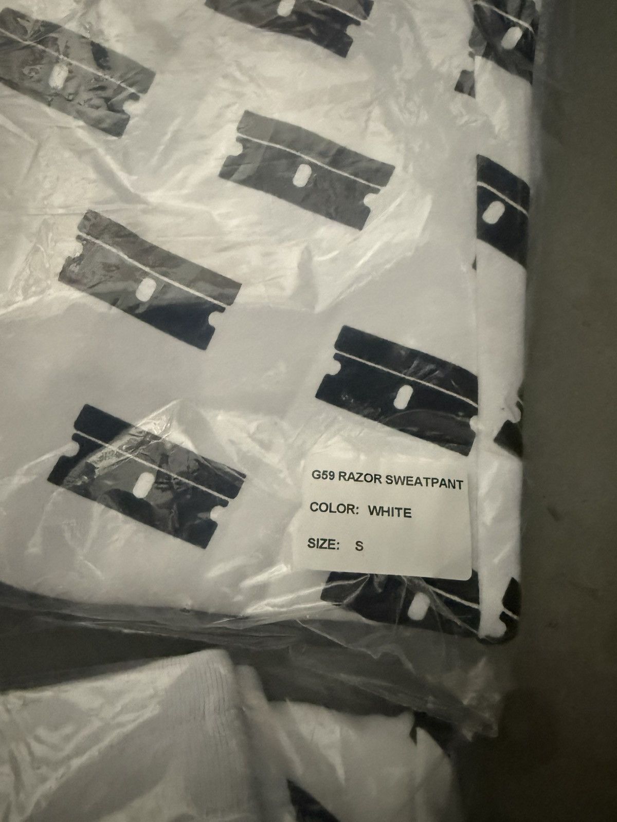 G59 Records G59 Records x Suicideboys White Razor Sweatpants Size US 30 / EU 46 - 3 Thumbnail