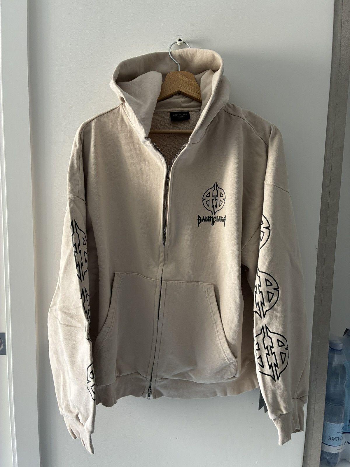 Balenciaga Balenciaga Metal BB Stencil Zip Up Hoodie Size US S / EU 44-46 / 1 - 1 Thumbnail
