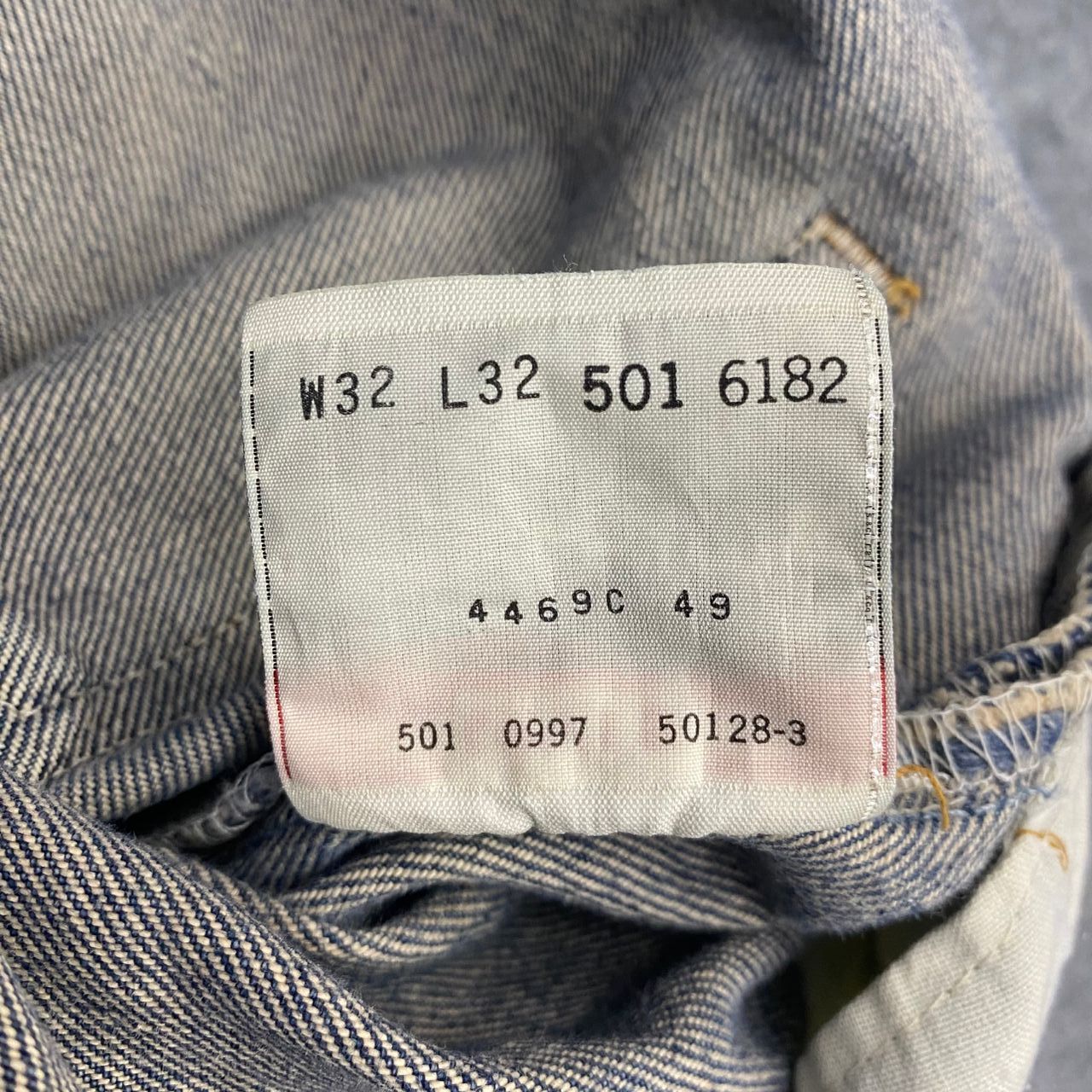 Levi's 💥Vintage 90s Levis 501 Distressed denim Kurt Cobain Style Size US 32 / EU 48 - 17 Thumbnail