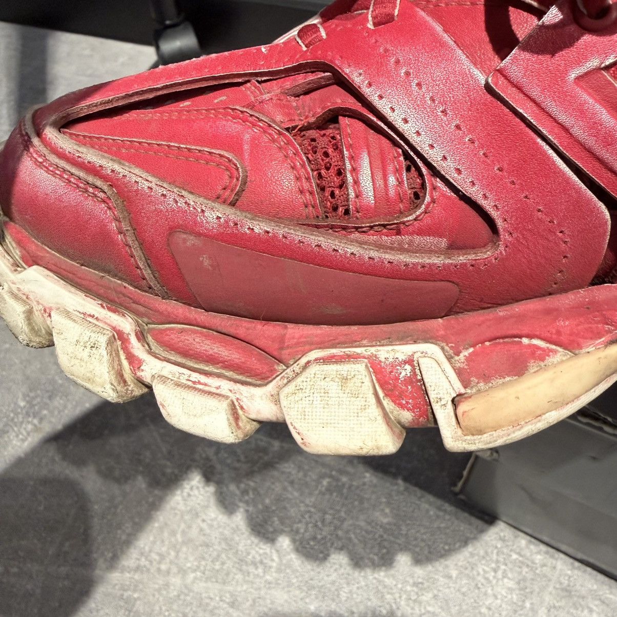 Balenciaga Balenciaga track faded red burgundy Size US 10 / EU 43 - 13 Thumbnail